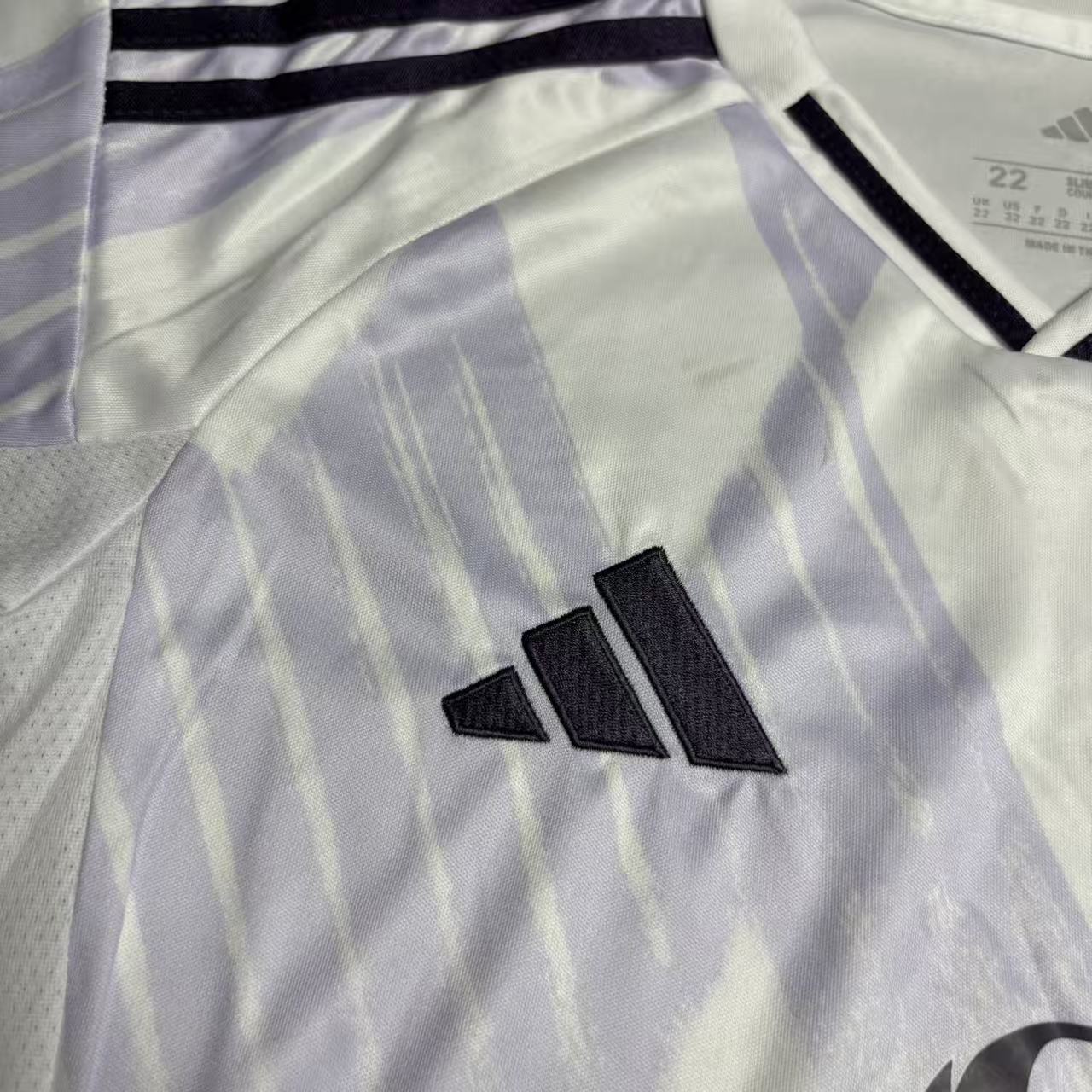 M-U 2025/26 kids away