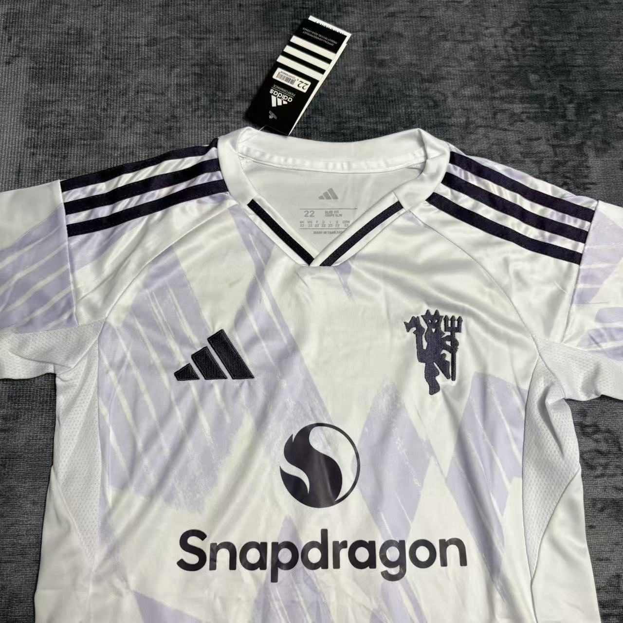 M-U 2025/26 kids away