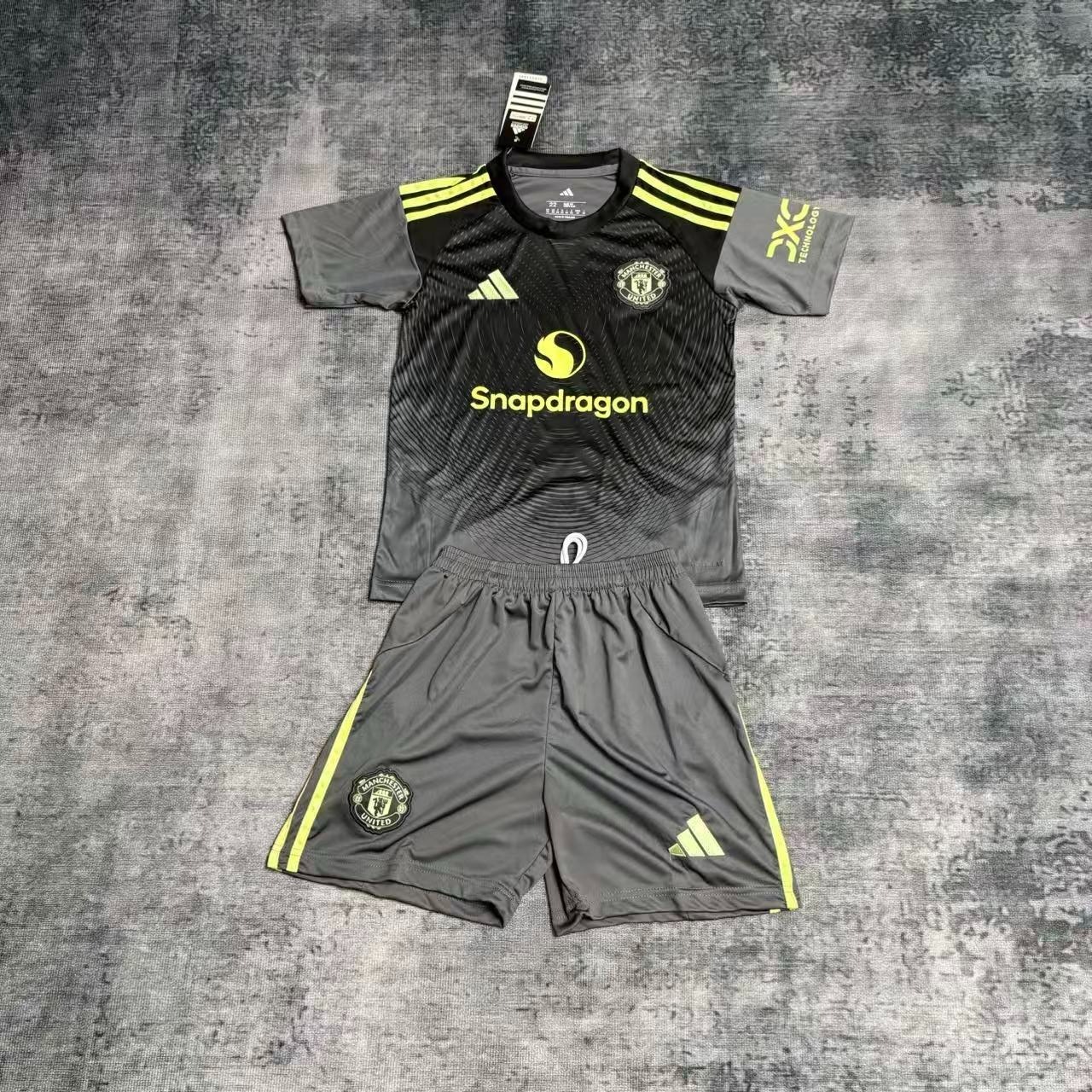 M-U 2025/26 kids Grey