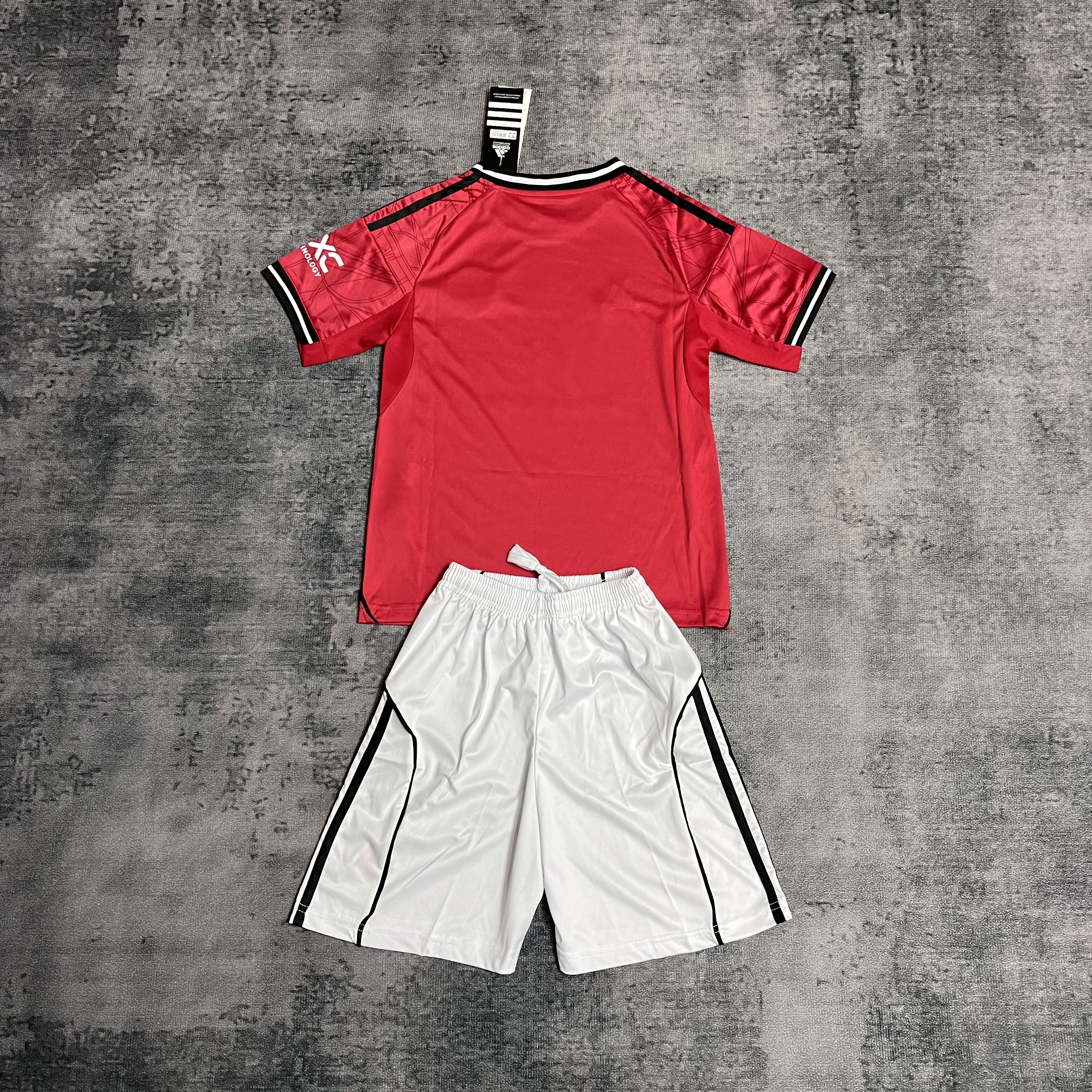 M-U 2025/26 kids home jersey