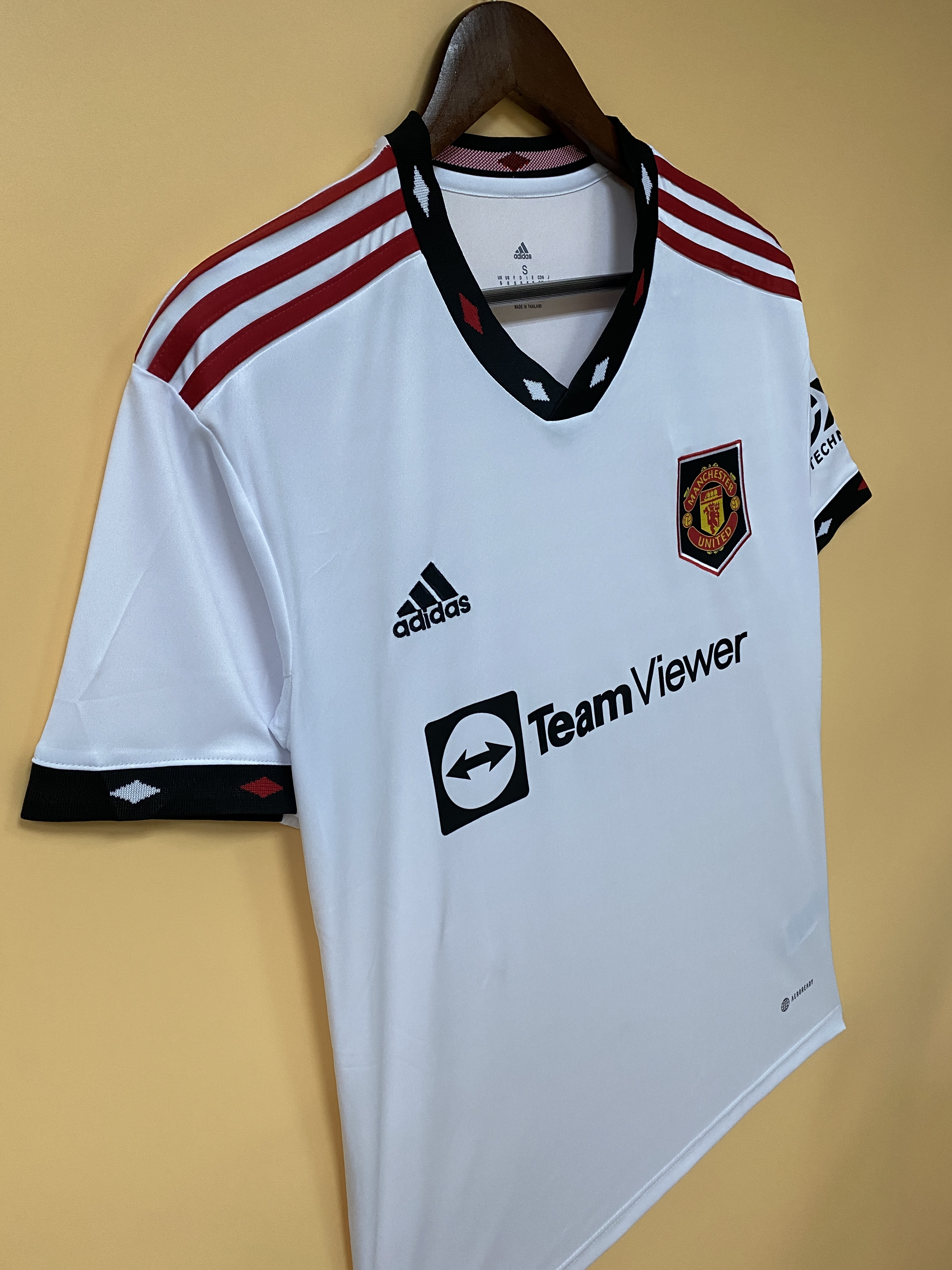 M-U 22/23 away