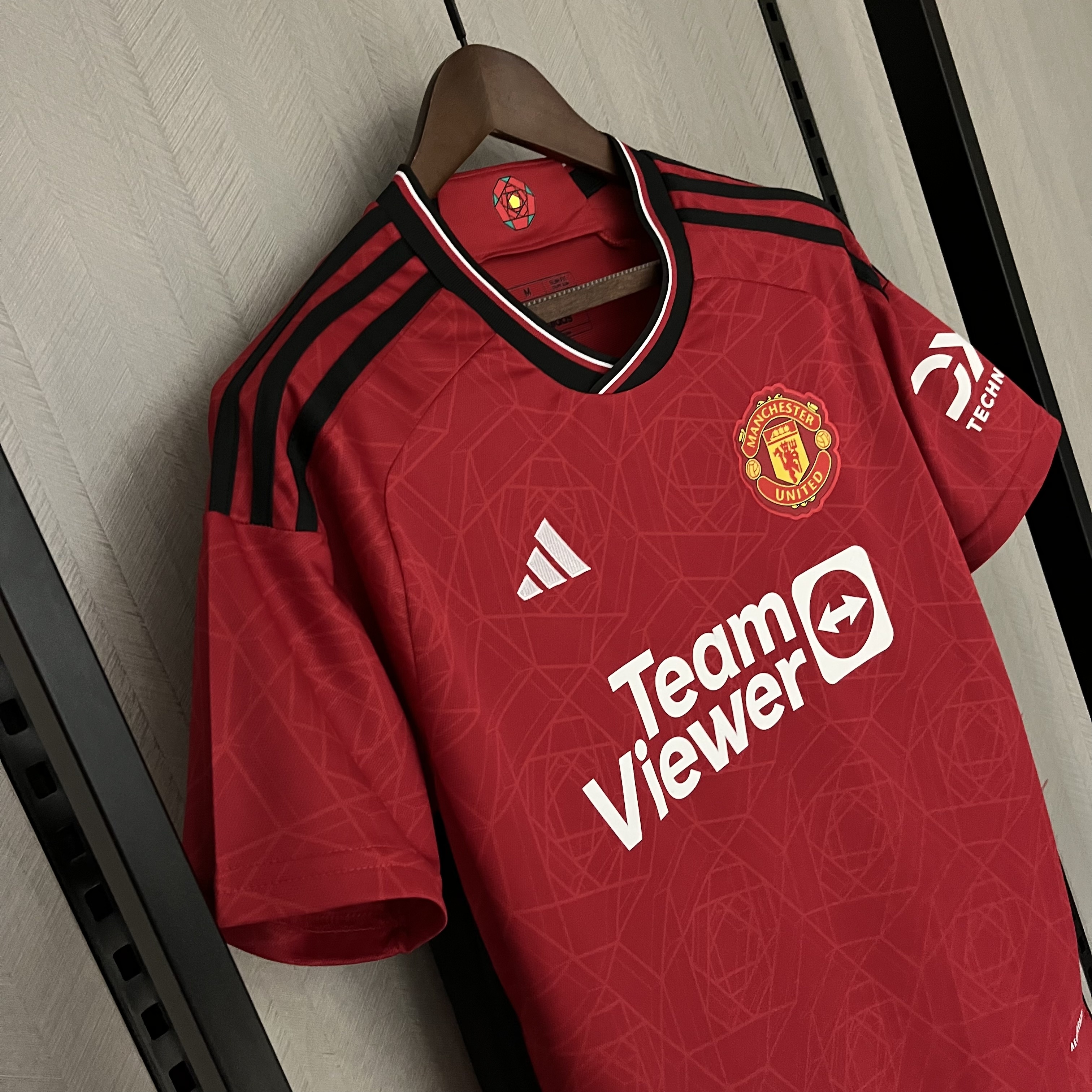 M-U 23/24 home