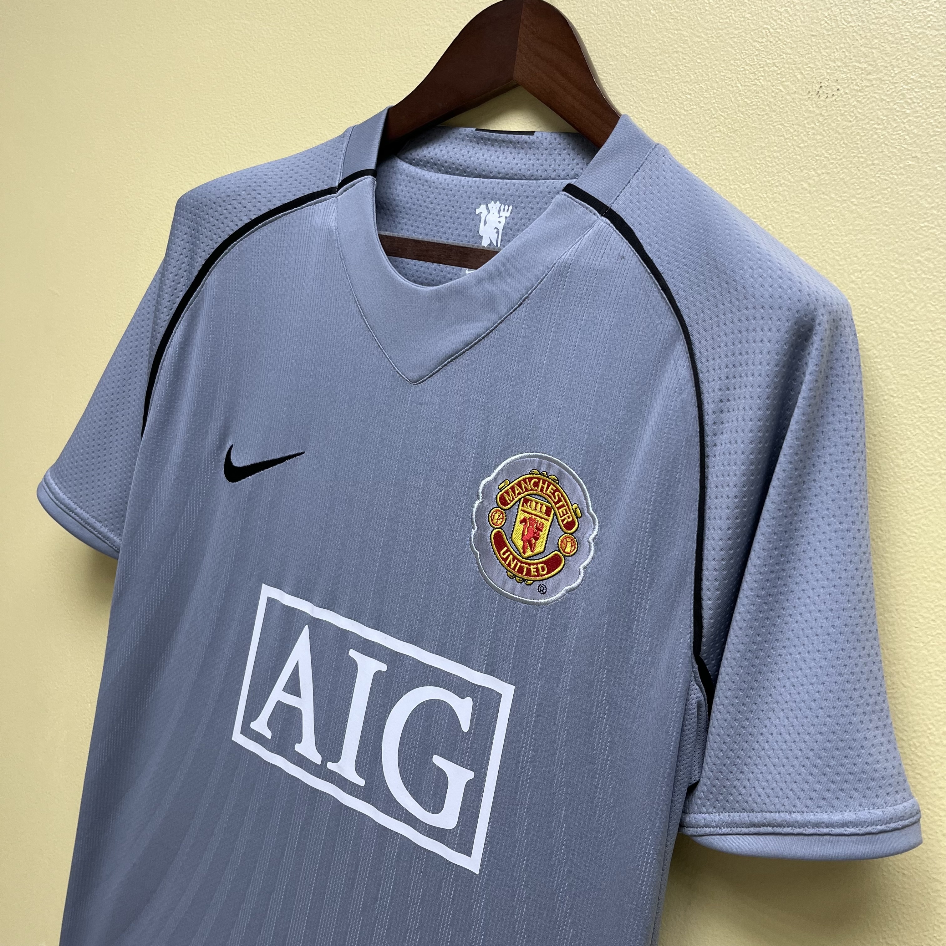 M-U Retro Goalie Gray