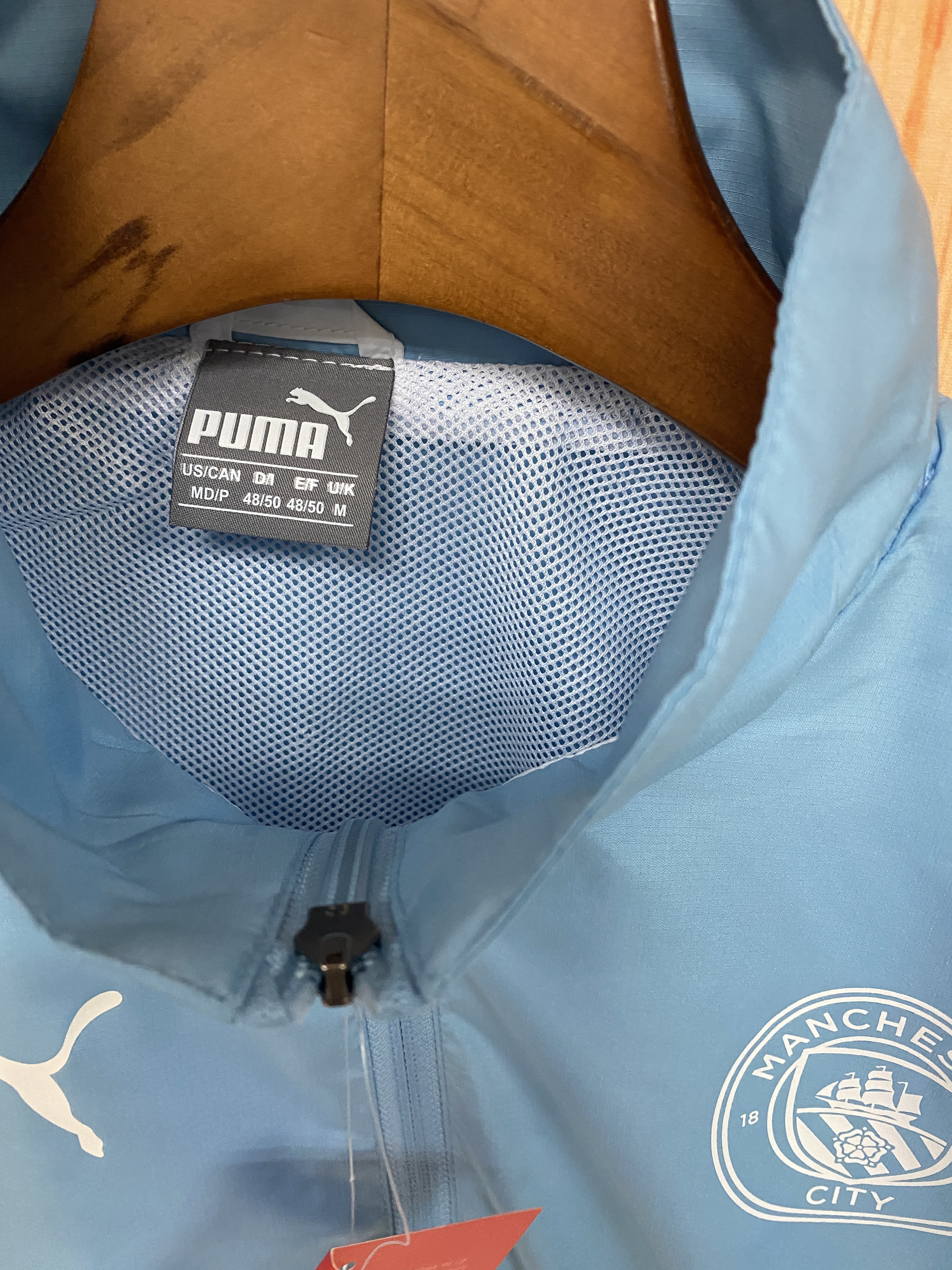 Manchester City 21/22 Windbreaker Blue and White