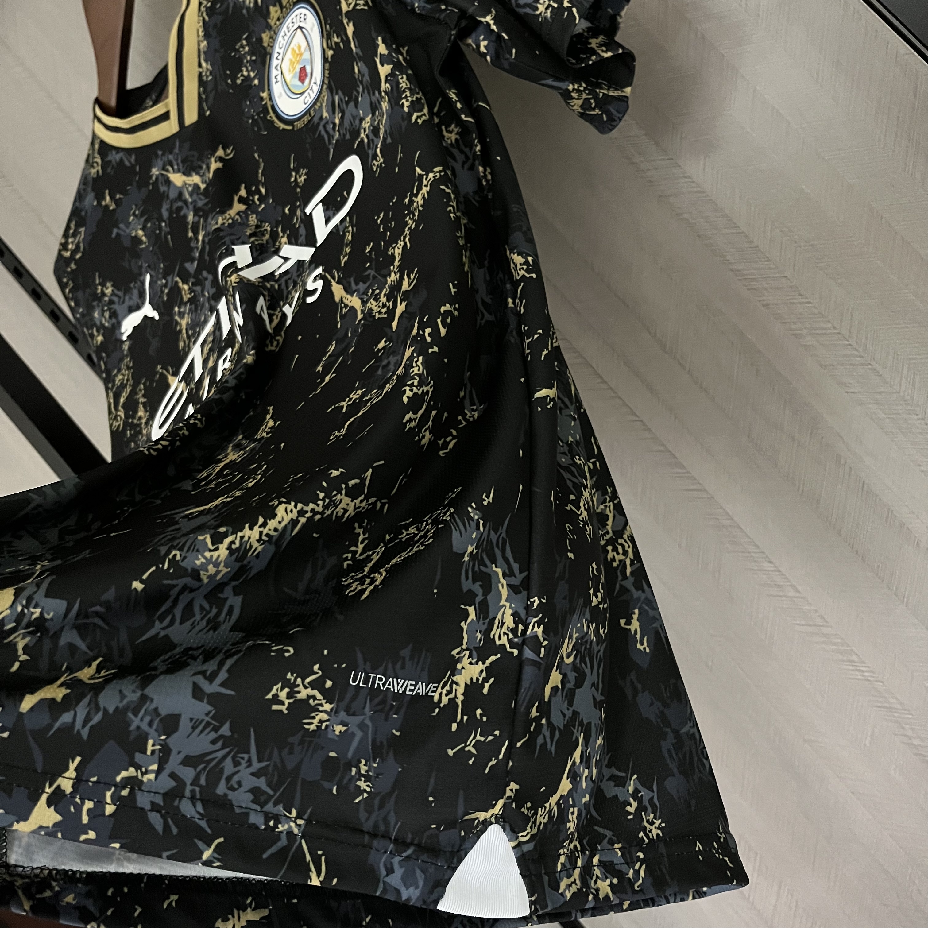 Manchester City 23/24 Fan Short Sleeve Black Gold Special Edition Jersey