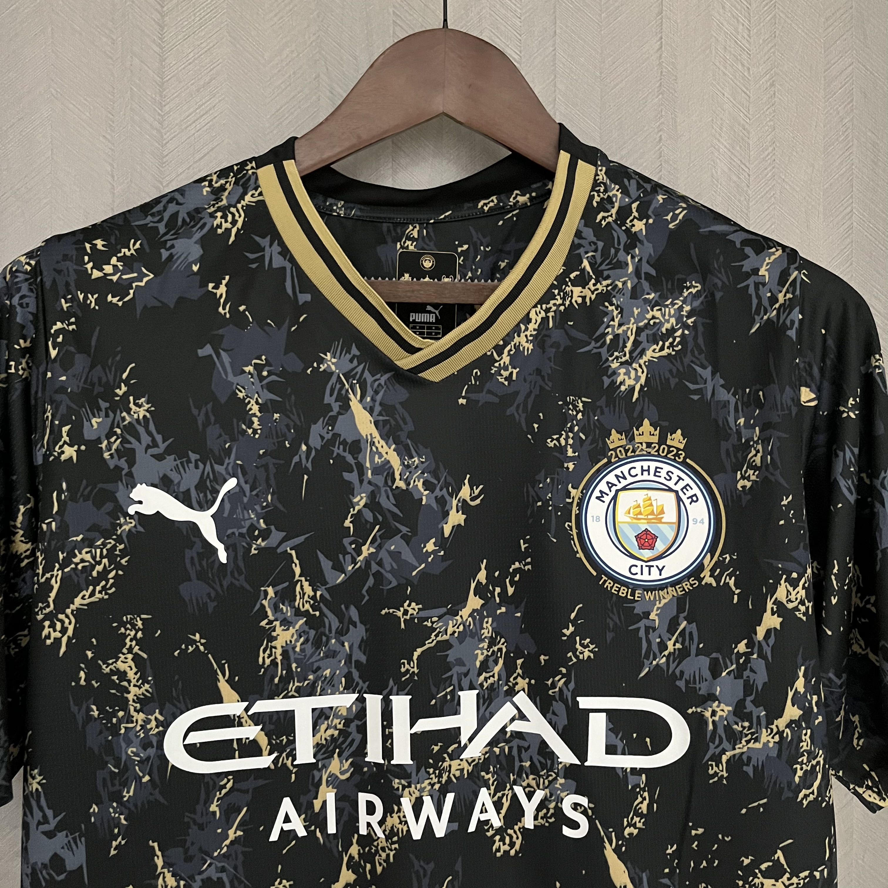 Manchester City 23/24 Fan Short Sleeve Black Gold Special Edition Jersey