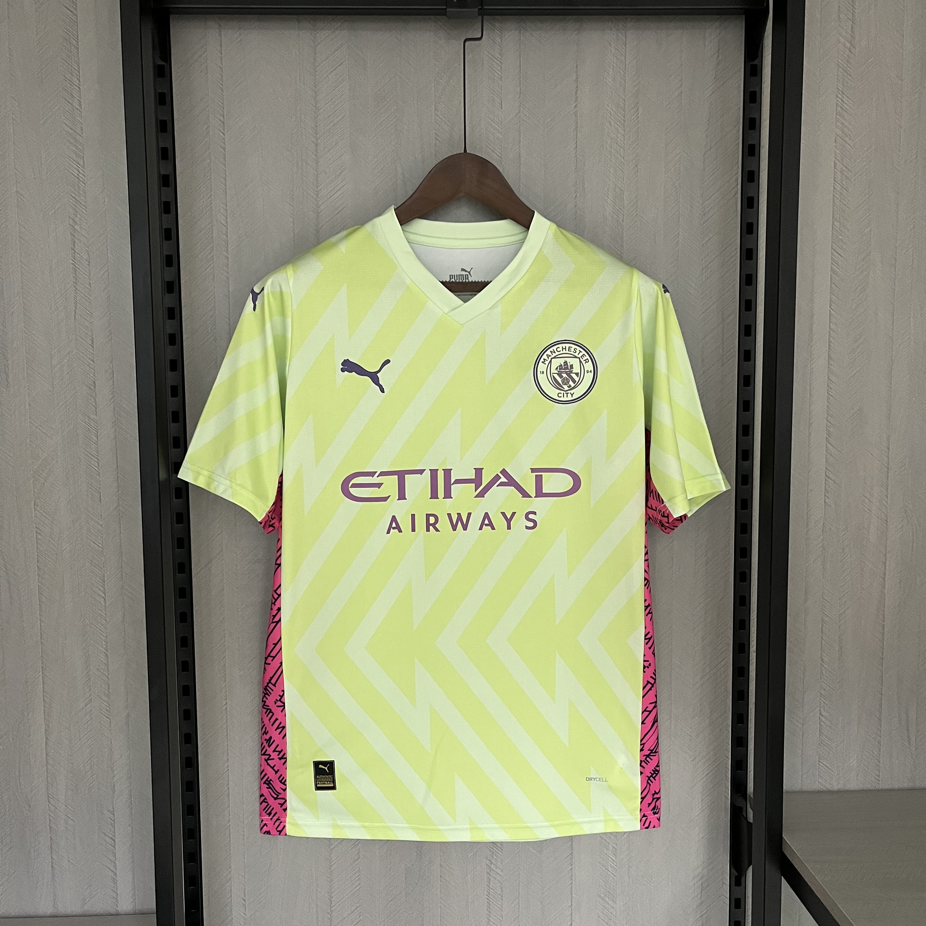Manchester City 23/24 Goalkeeper Short Sleeve Fluorescent Green Jersey