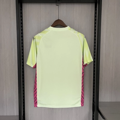 Manchester City 23/24 Goalkeeper Short Sleeve Fluorescent Green Jersey 02