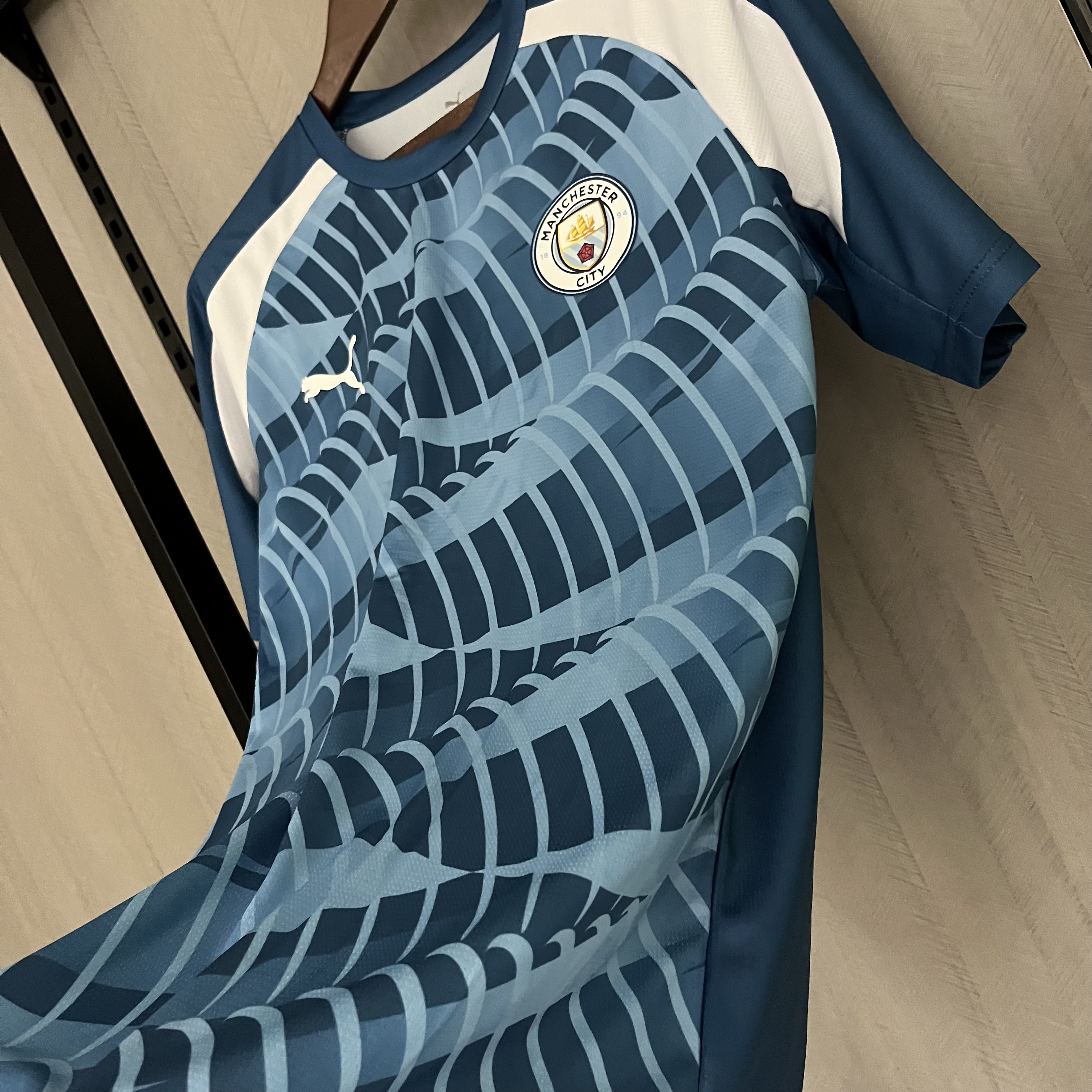 Manchester City 23/24 Training Short Sleeve Blue Jersey