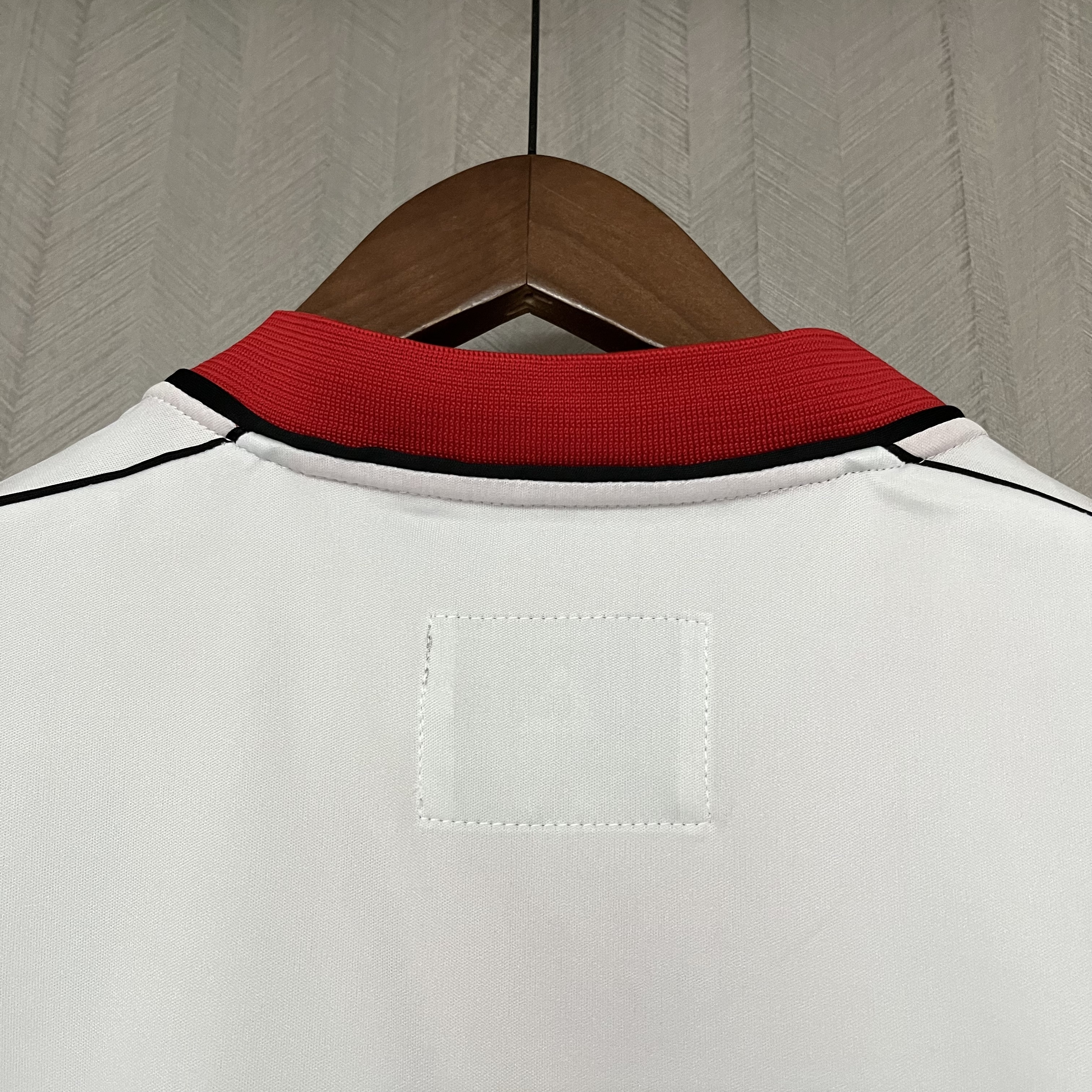 Manchester City Retro 02/03 Fan Short Sleeve Away Jersey