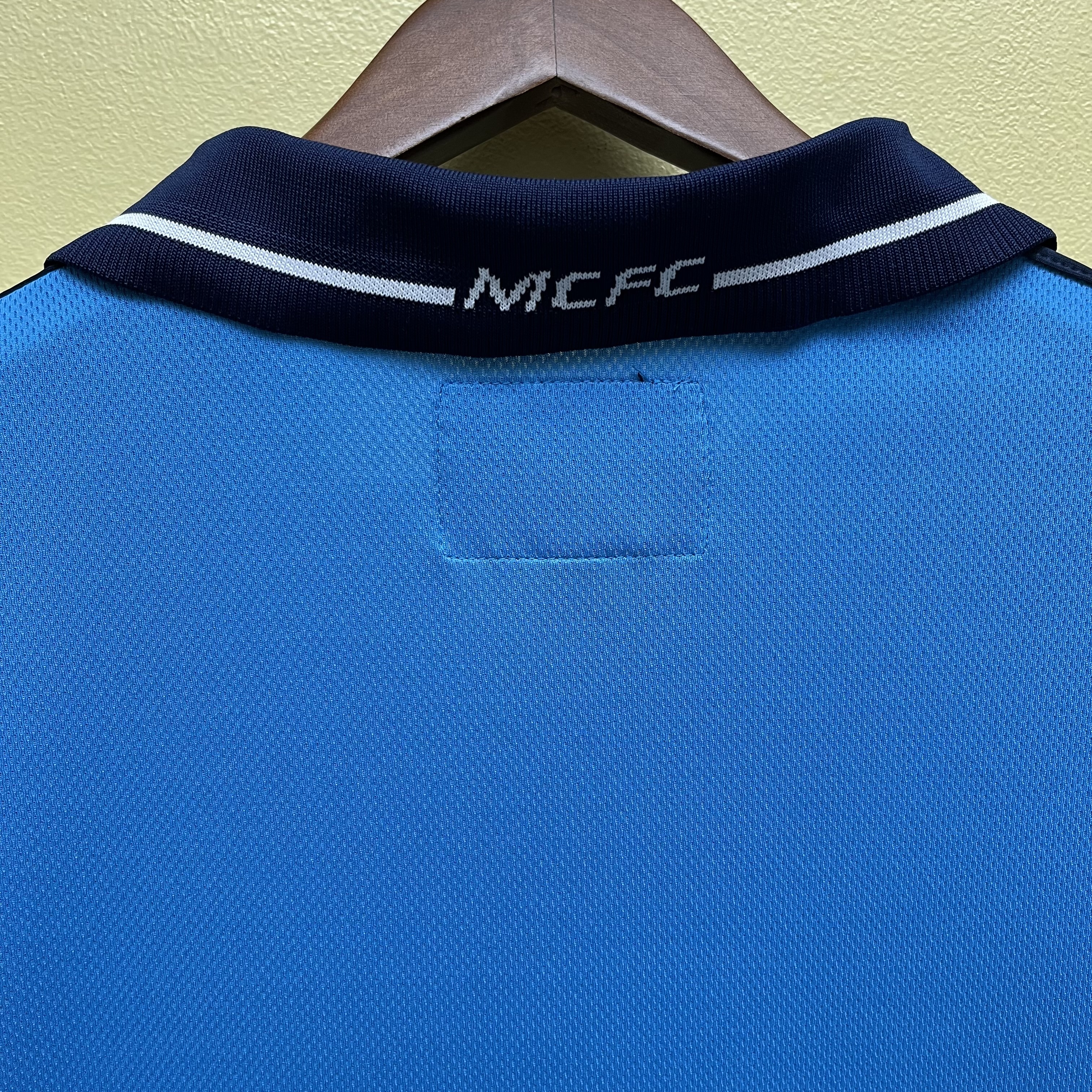 Manchester City Retro 02/03 Fan Short Sleeve Home Jersey