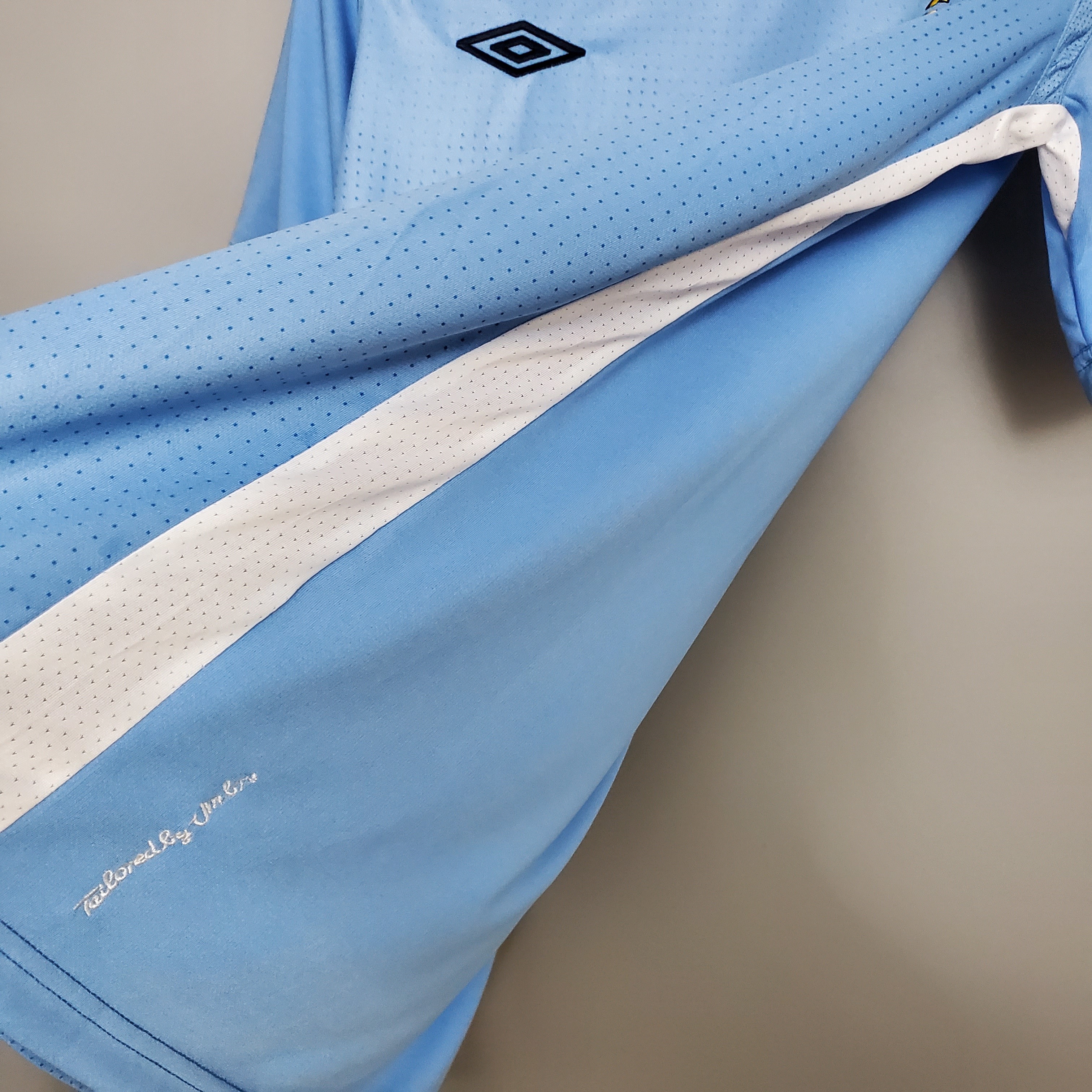 Manchester City Retro 11/12 Fan Short Sleeve Home Jersey
