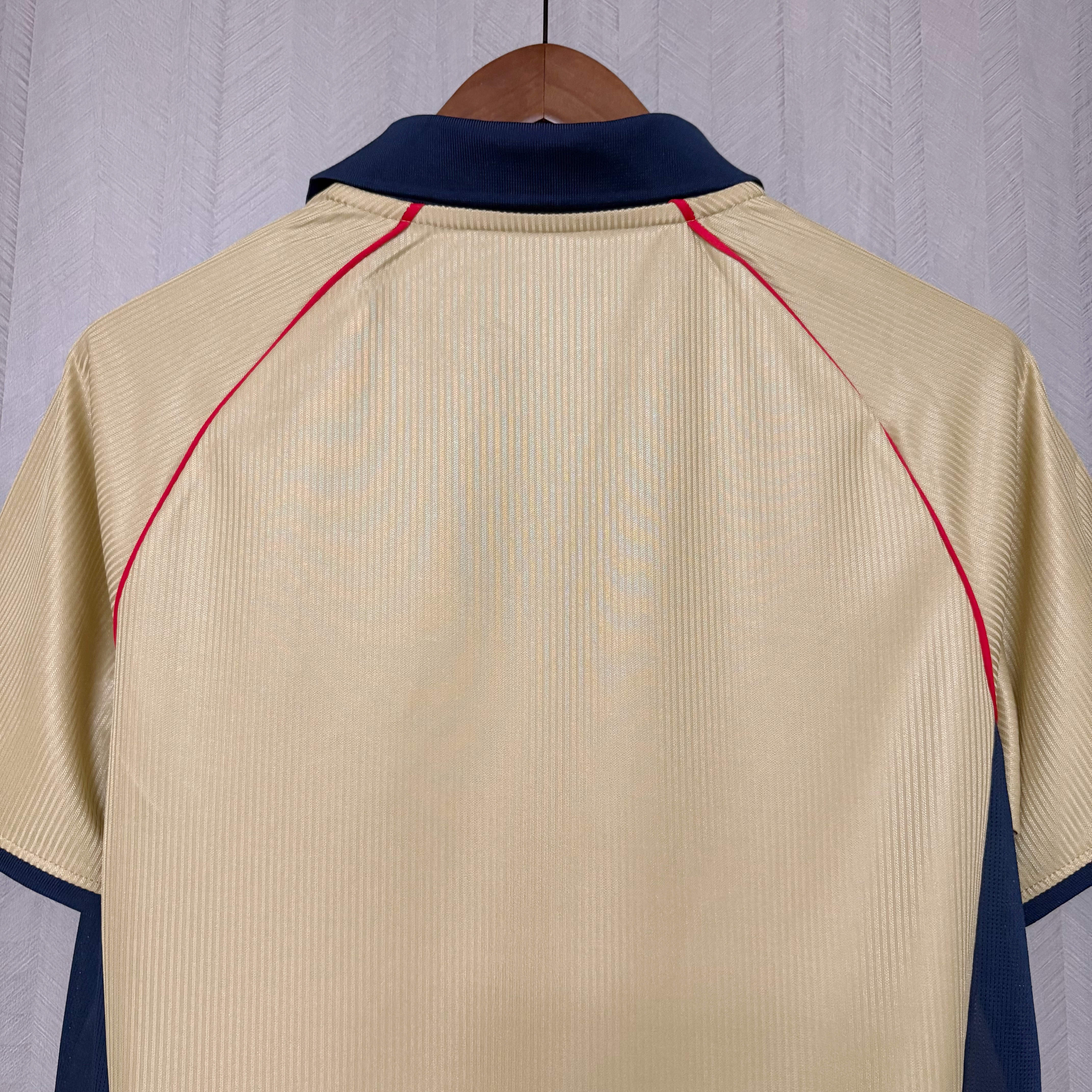 Arsenal 2001/02 Mens Retro Away Jersey