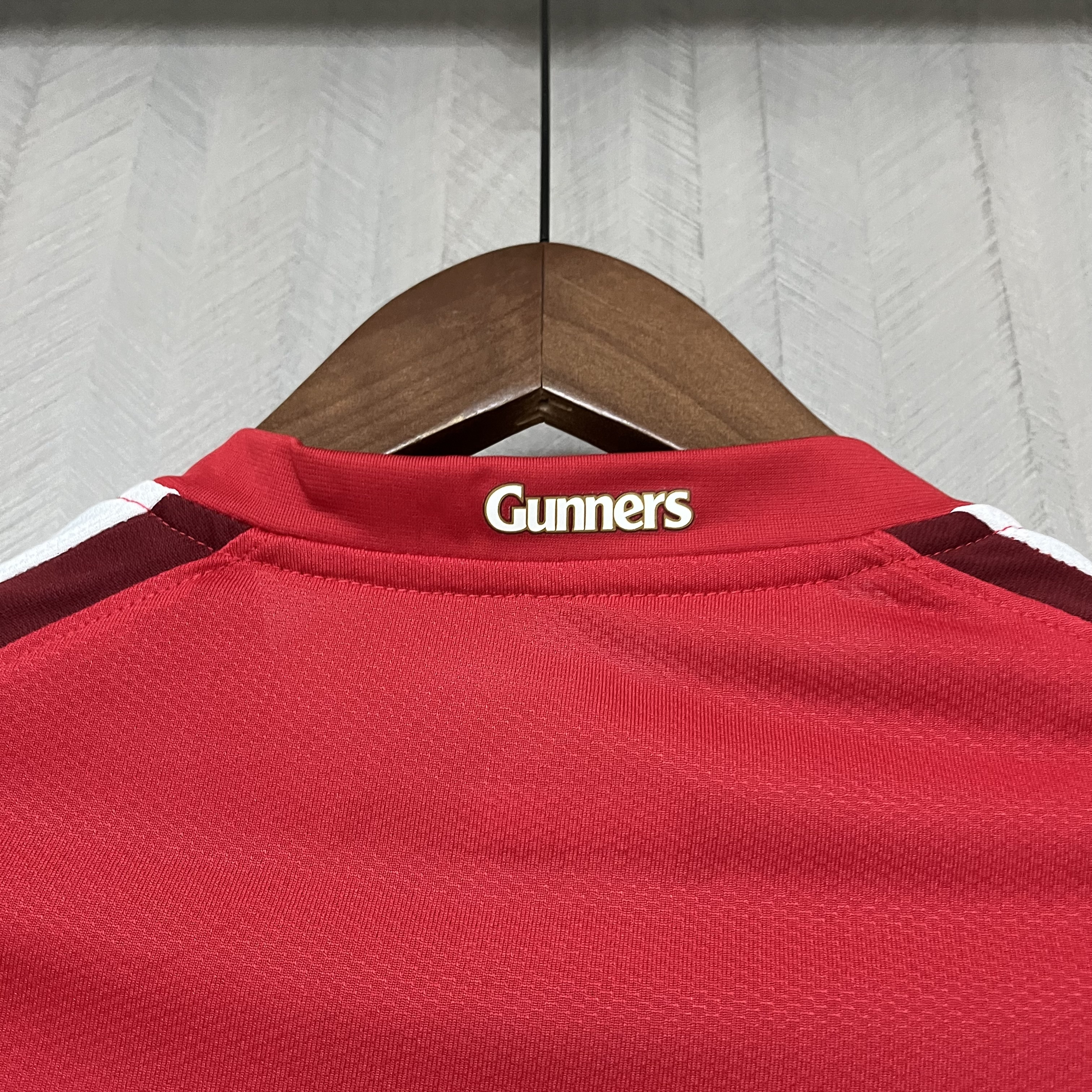 Arsenal 2008/10 Mens Retro Home Jersey