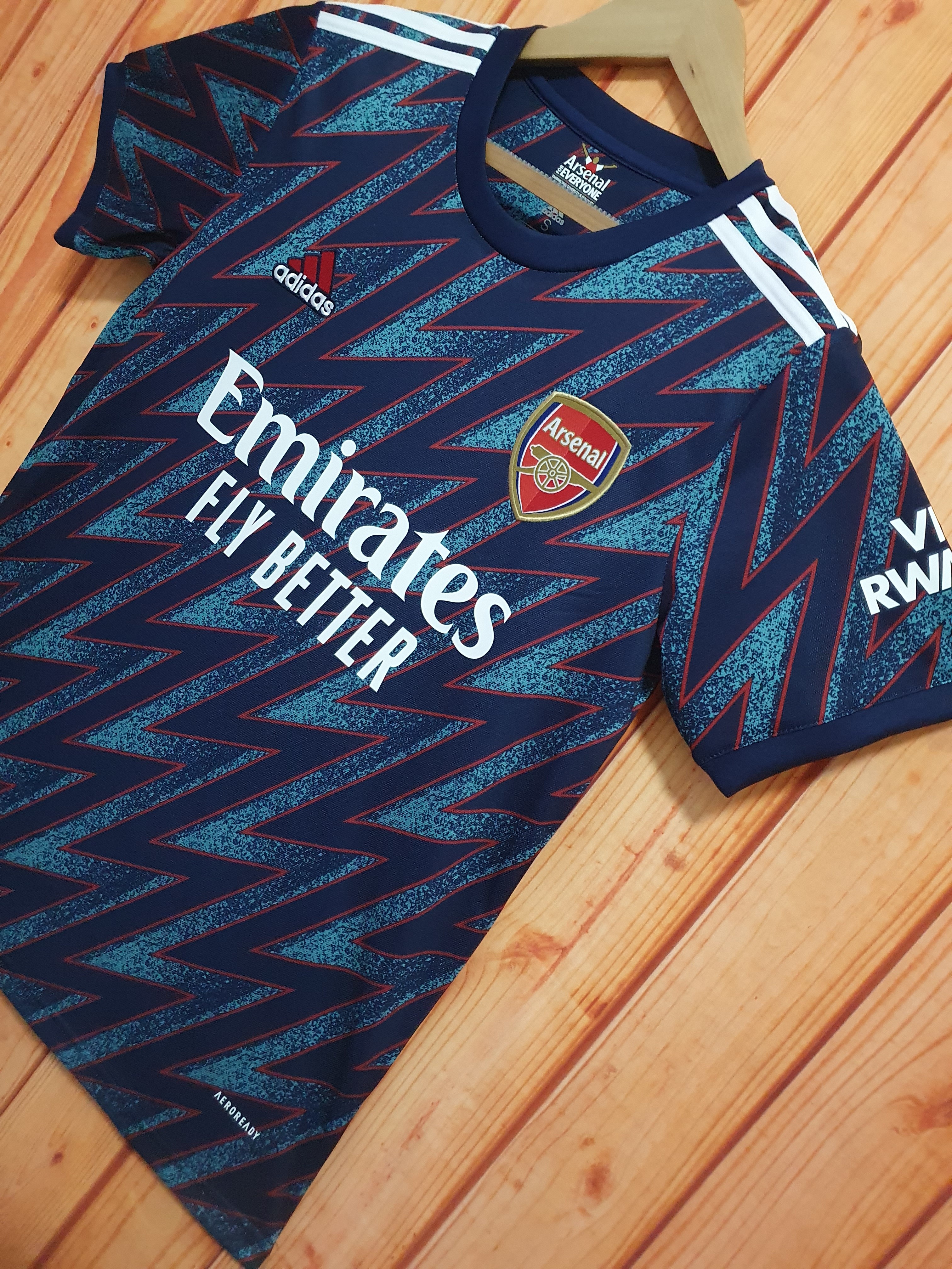 Arsenal 2021/22 Mens Third Jersey