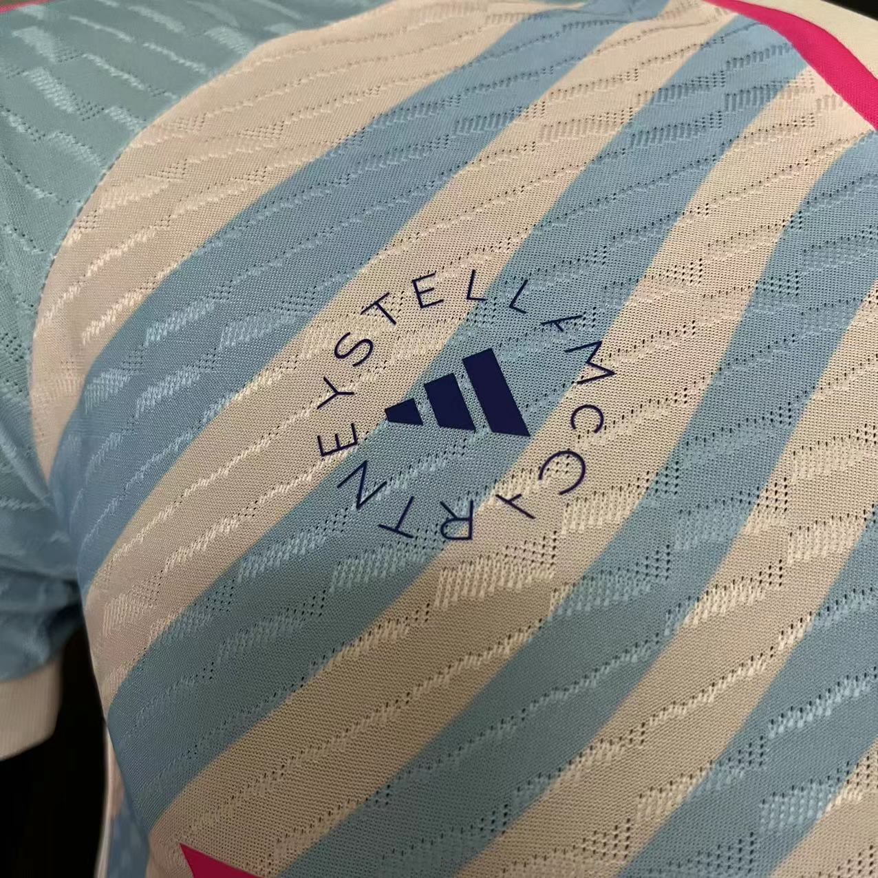 Arsenal 2023/24 Mens Player Version Blue/Pink Jersey