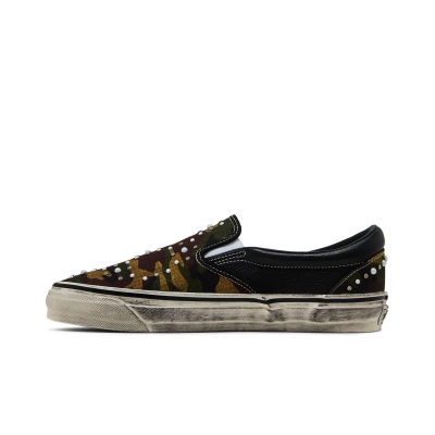 Vans LX Classic Slip On 98 Pearlized Pack Camo Black 01