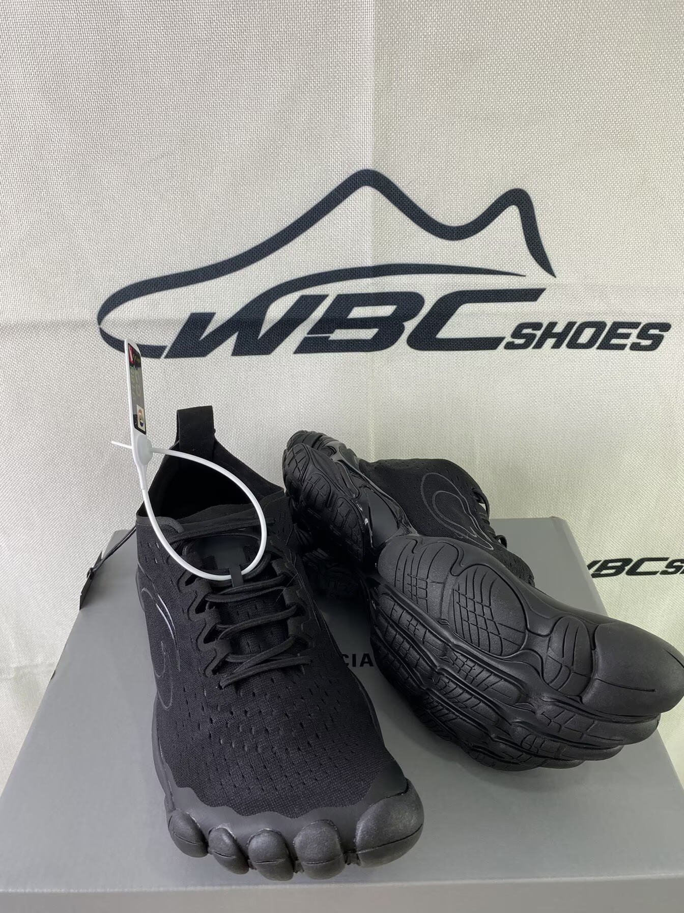 Balenciaga Anatomic Runner Black 829106 W2FC1 5845