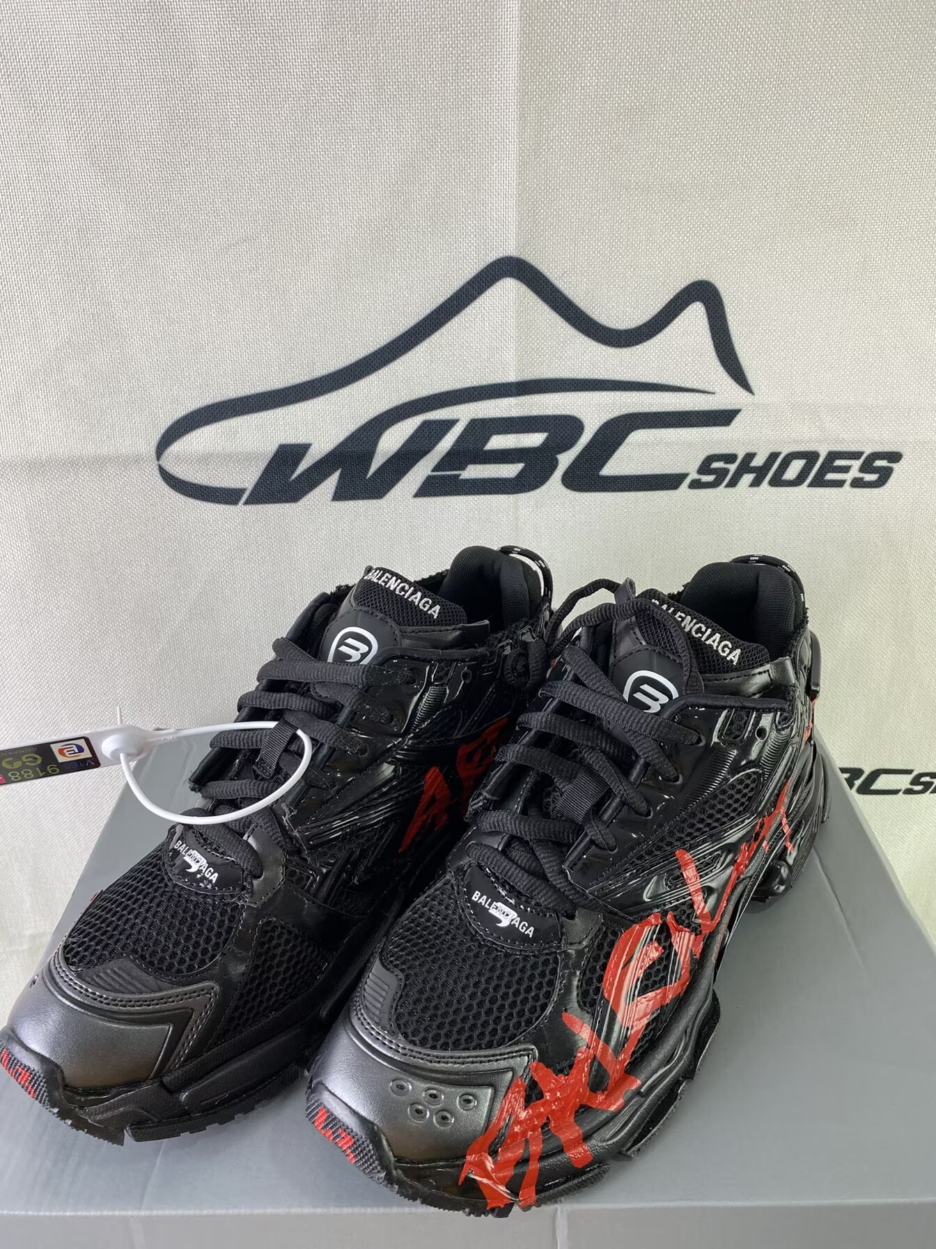 Balenciaga Runner Black And Red Characters 677402 W3RB1 0102