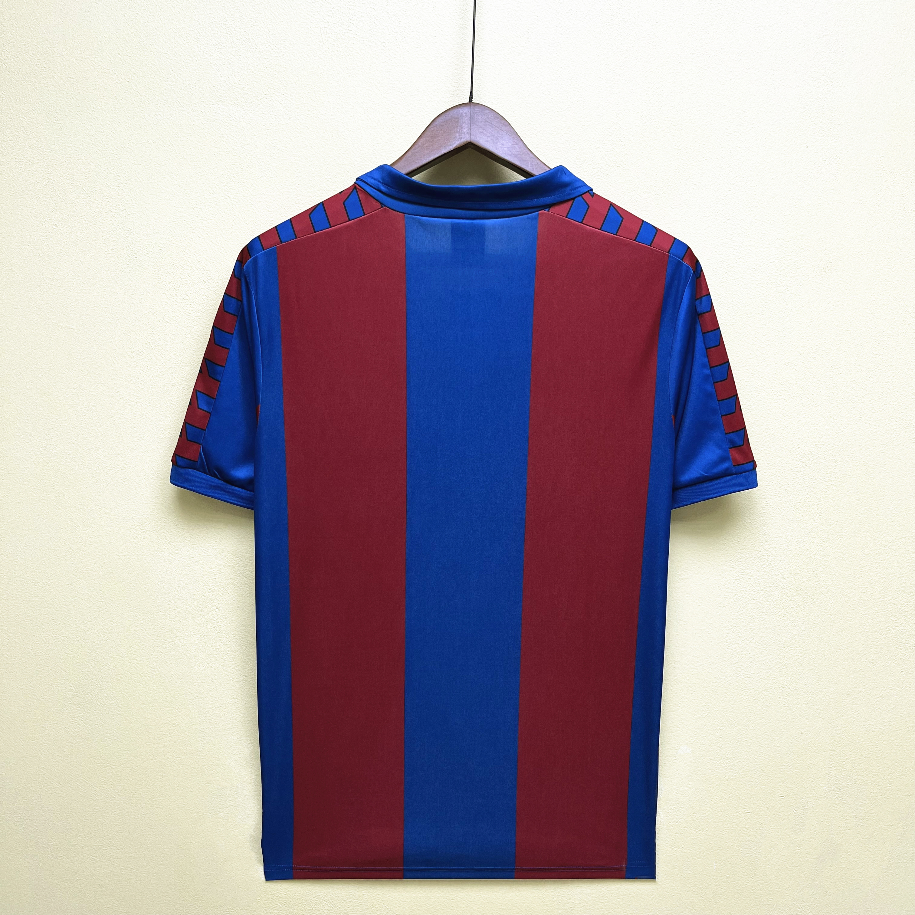 Barcelona 1980/82 Men's Retro Home Jersey