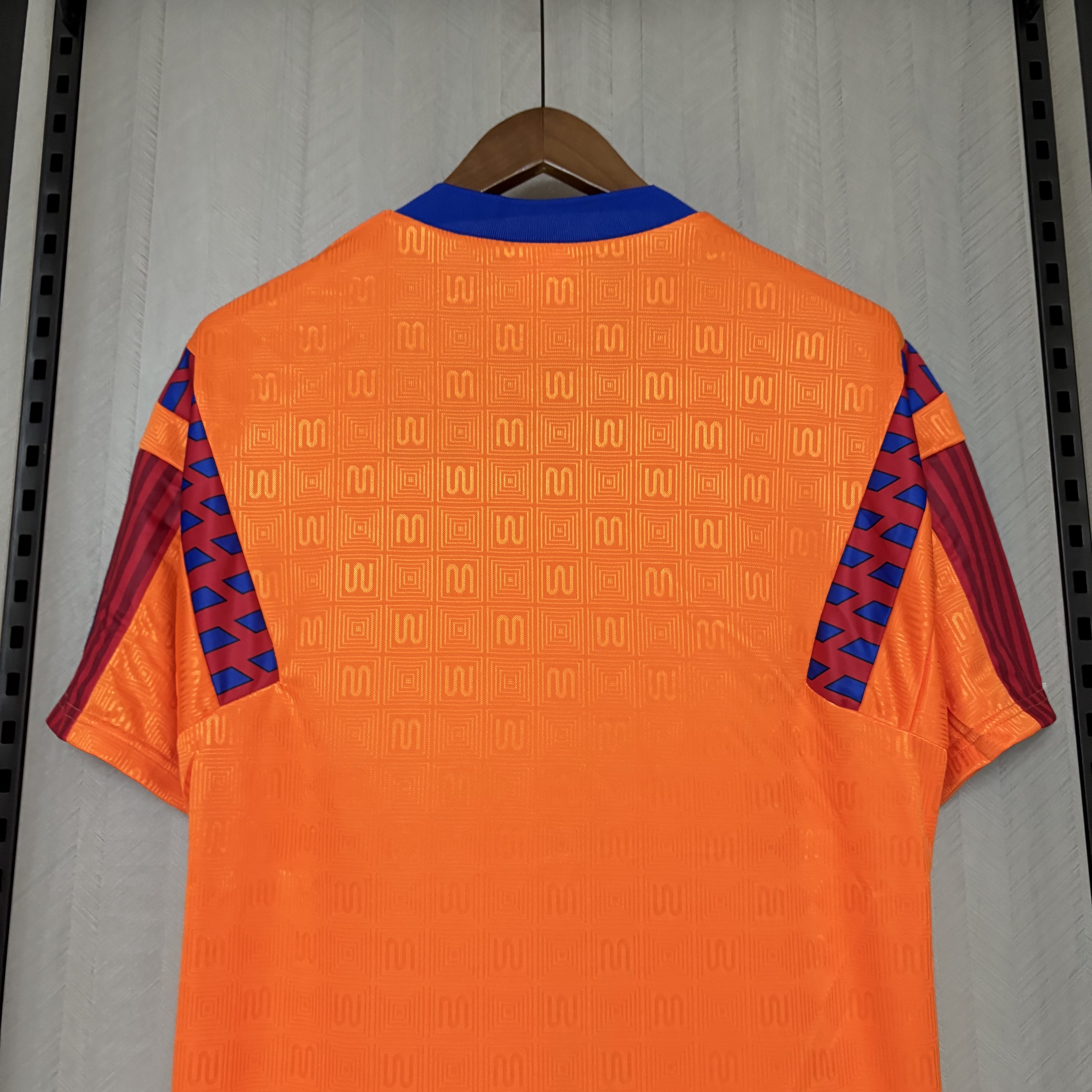 Barcelona 1991/92 Men's Retro Away Jersey