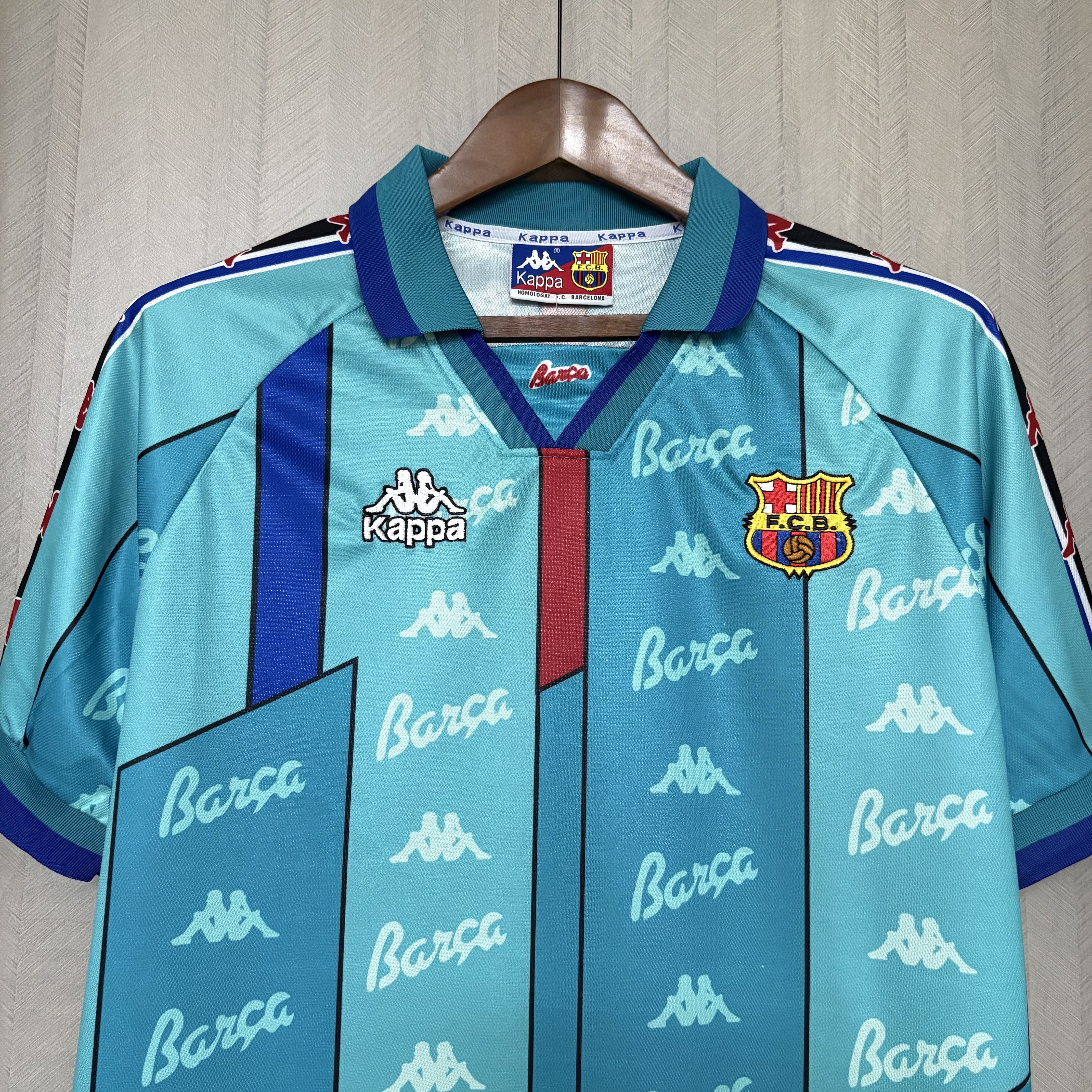 Barcelona 1995/97 Men's Retro Away Jersey
