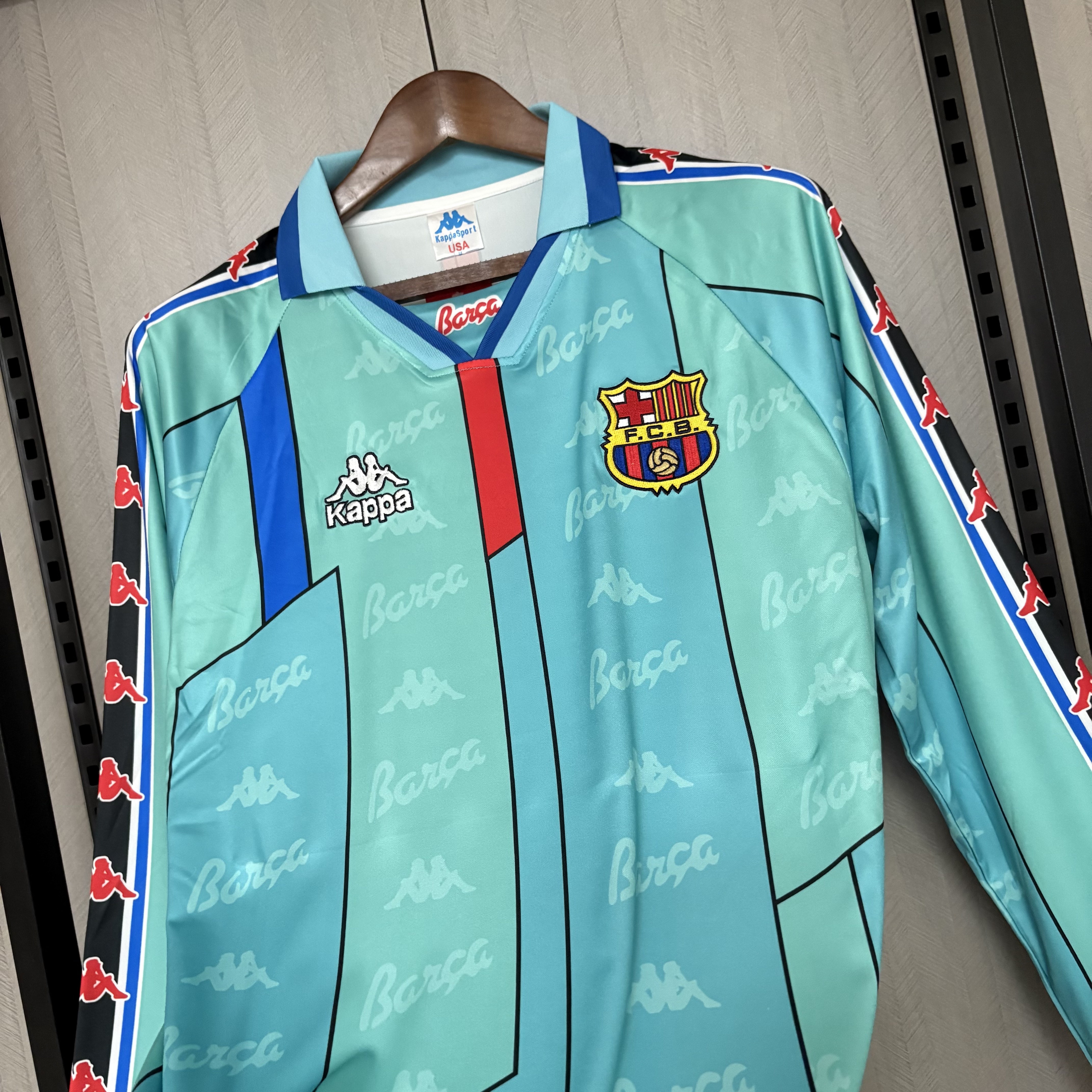 Barcelona 1995/97 Men's Retro Long Sleeve Away Jersey