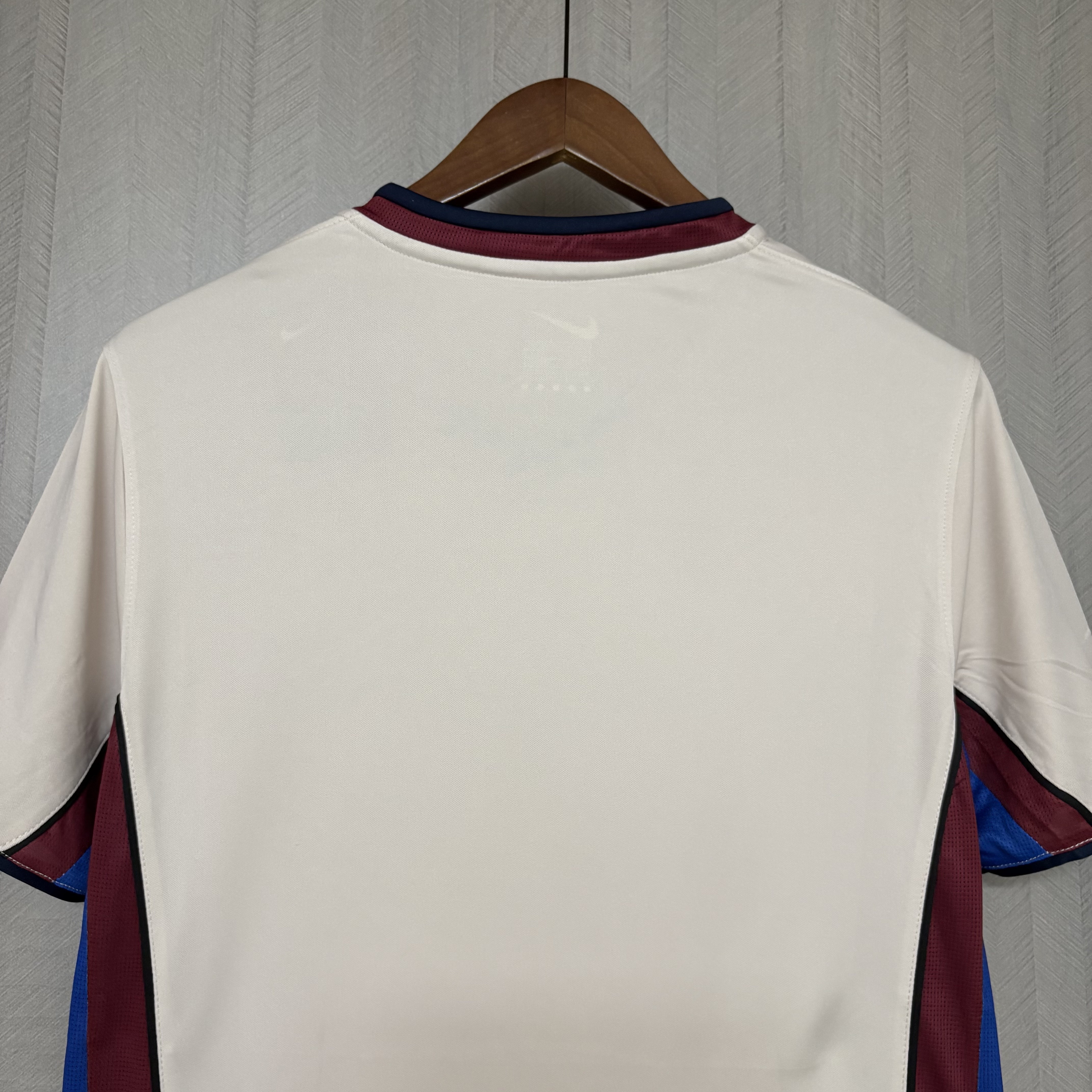 Barcelona 1998/99 Men's Retro Away Jersey