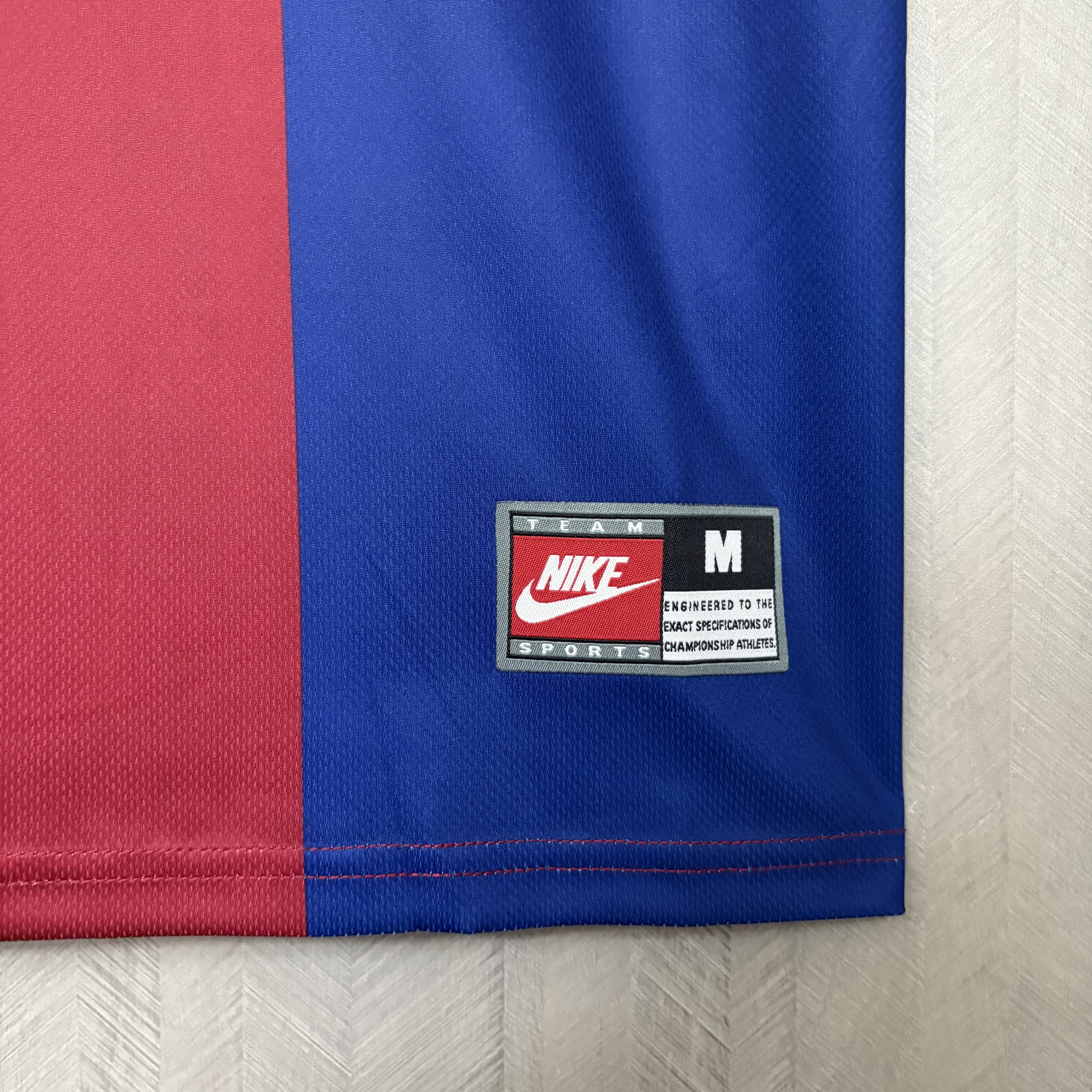 Barcelona 1998/99 Men's Retro Home Jersey