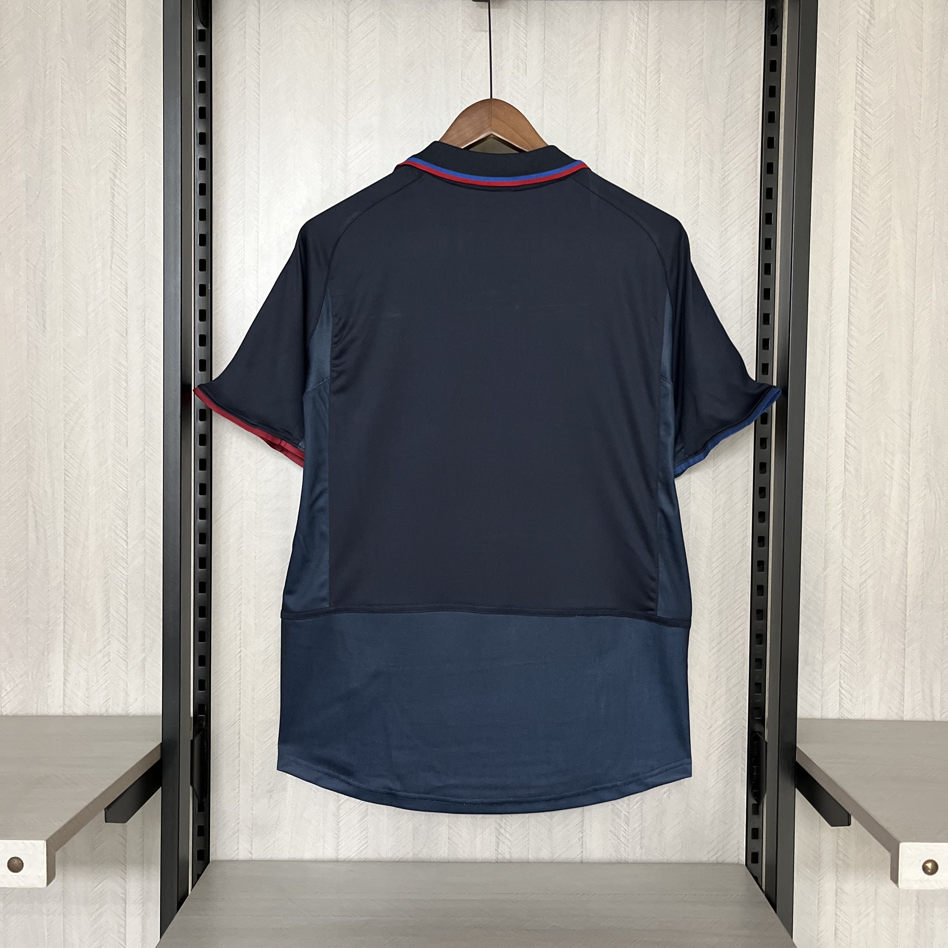 Barcelona 2002/03 Men's Retro Third Jersey