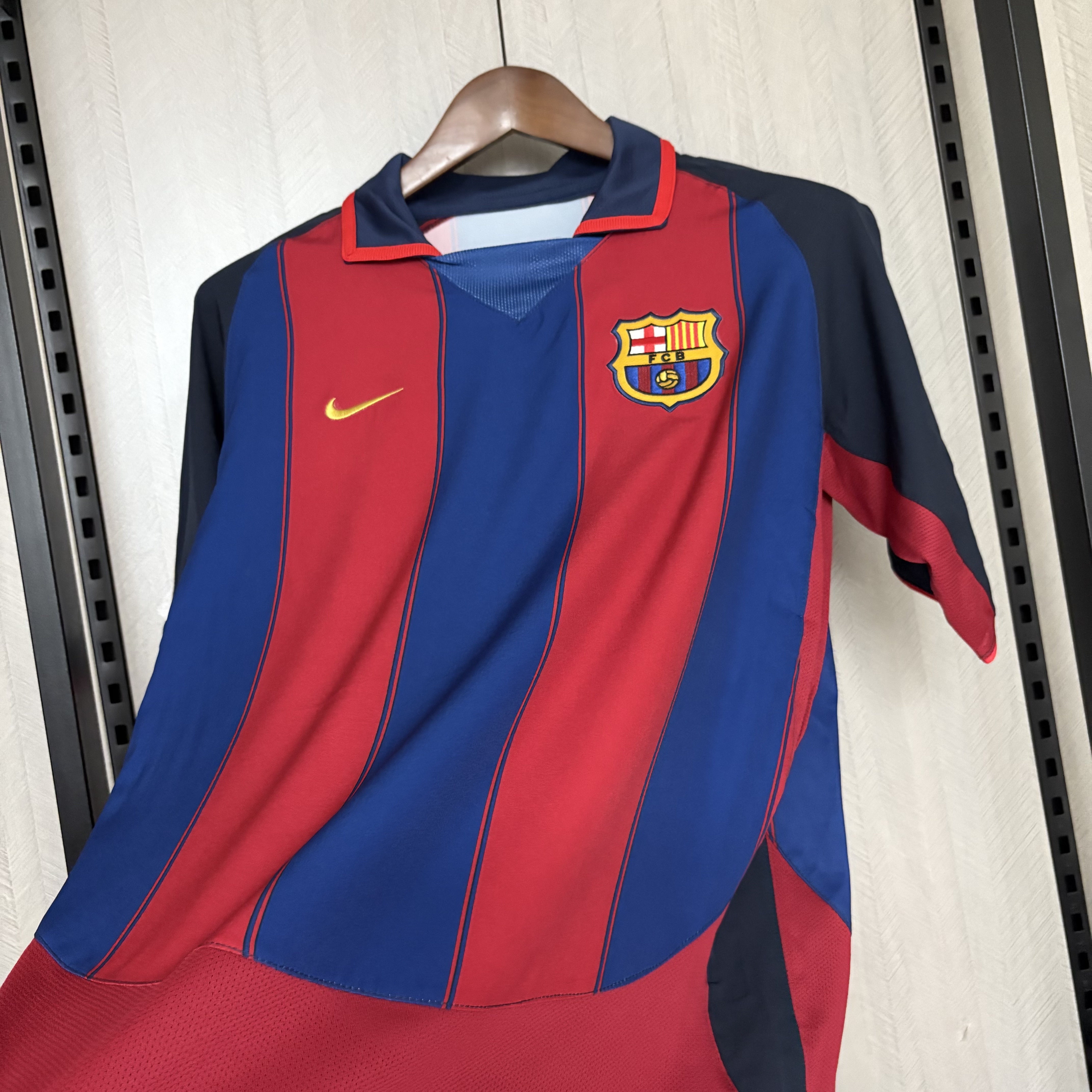 Barcelona 2003/04 Men's Retro Home Jersey