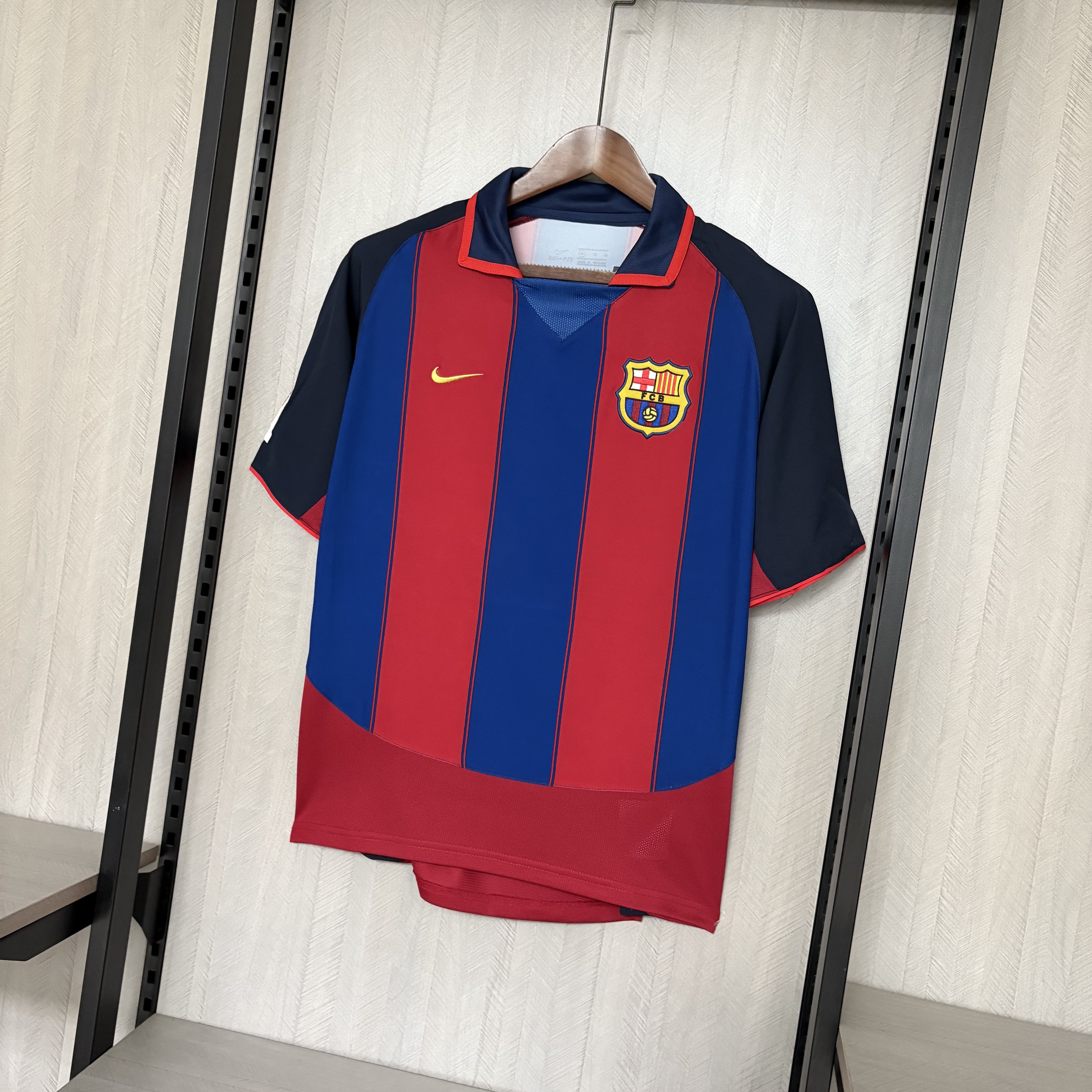 Barcelona 2003/04 Men's Retro Home Jersey