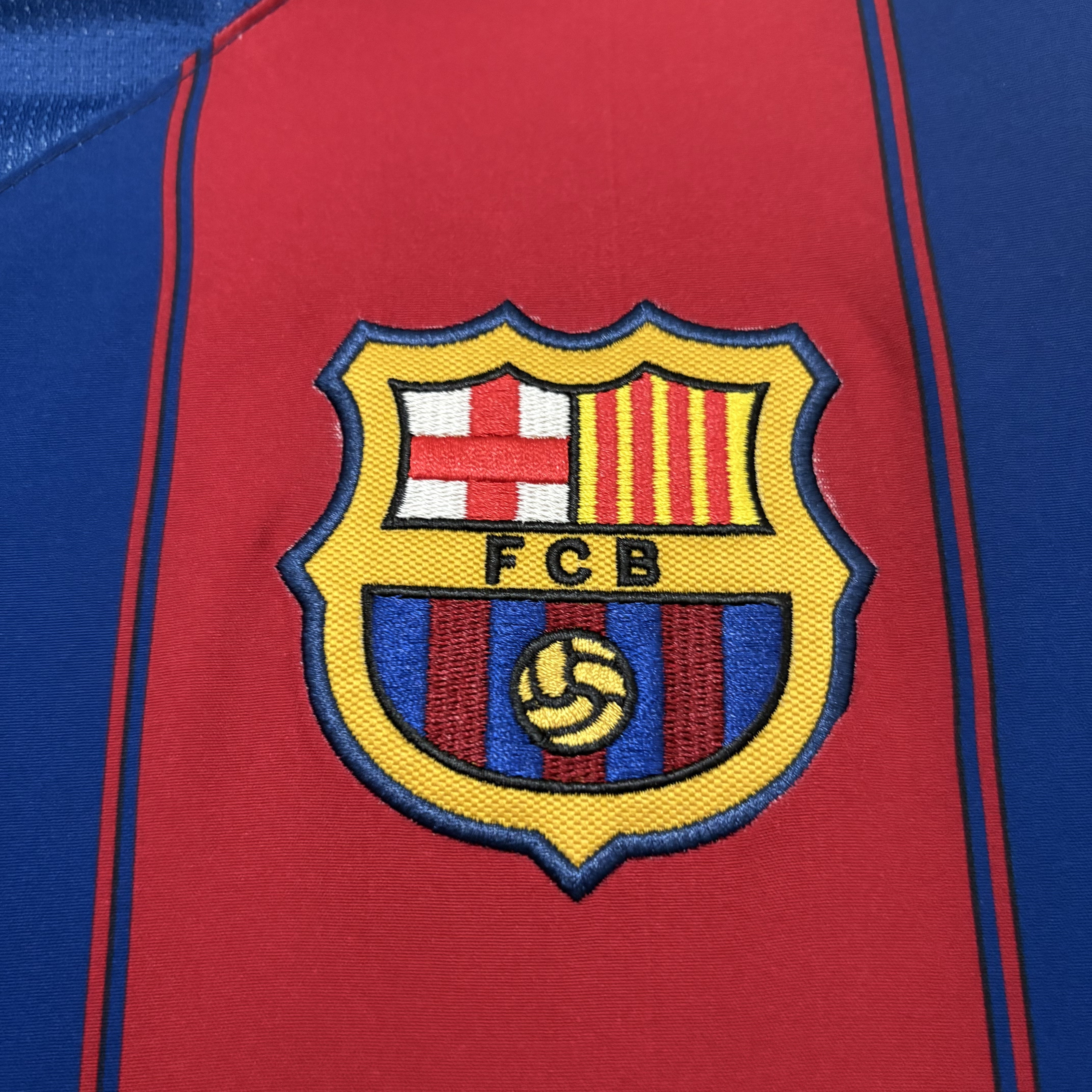 Barcelona 2003/04 Men's Retro Home Jersey