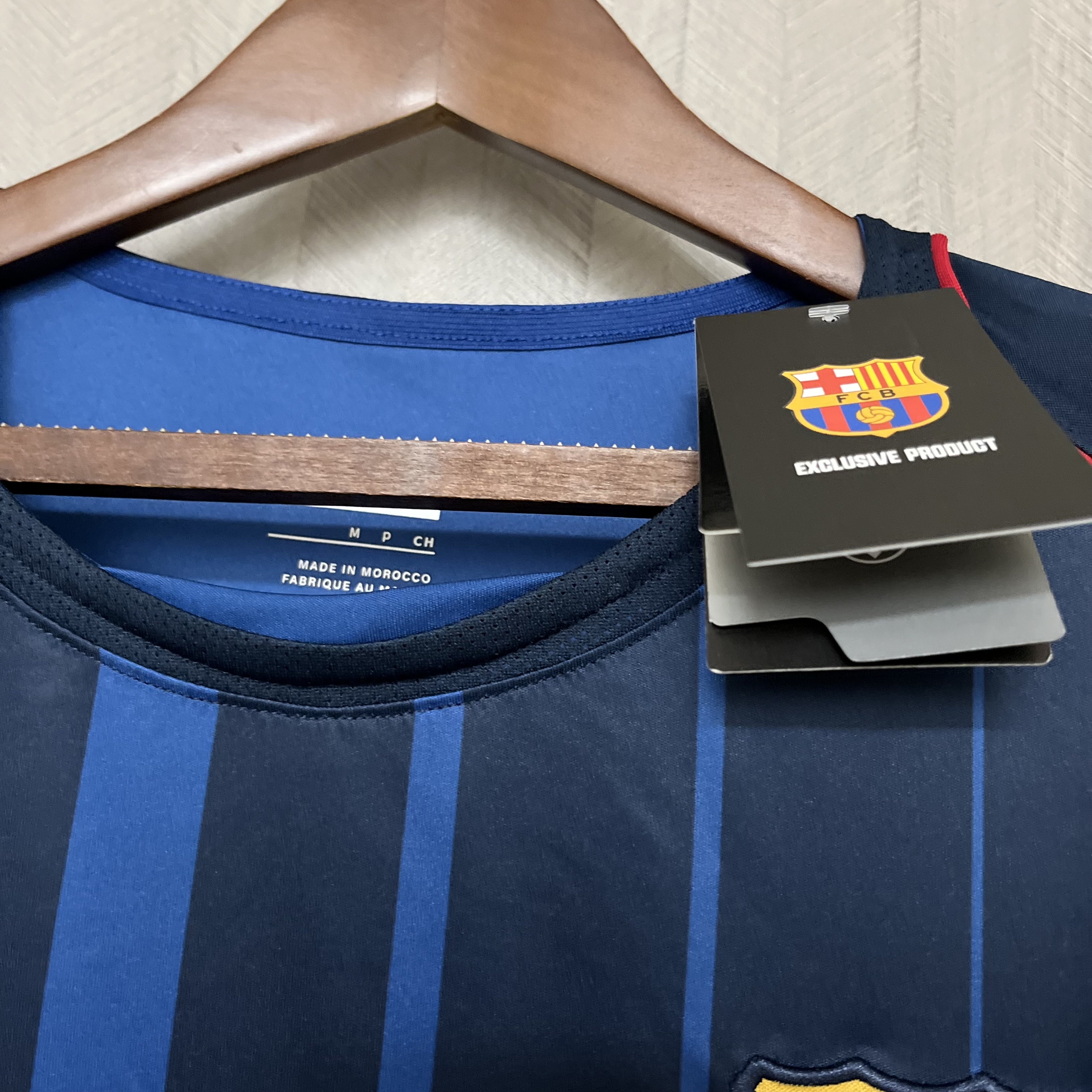 Barcelona 2004/05 Men's Retro Away Jersey
