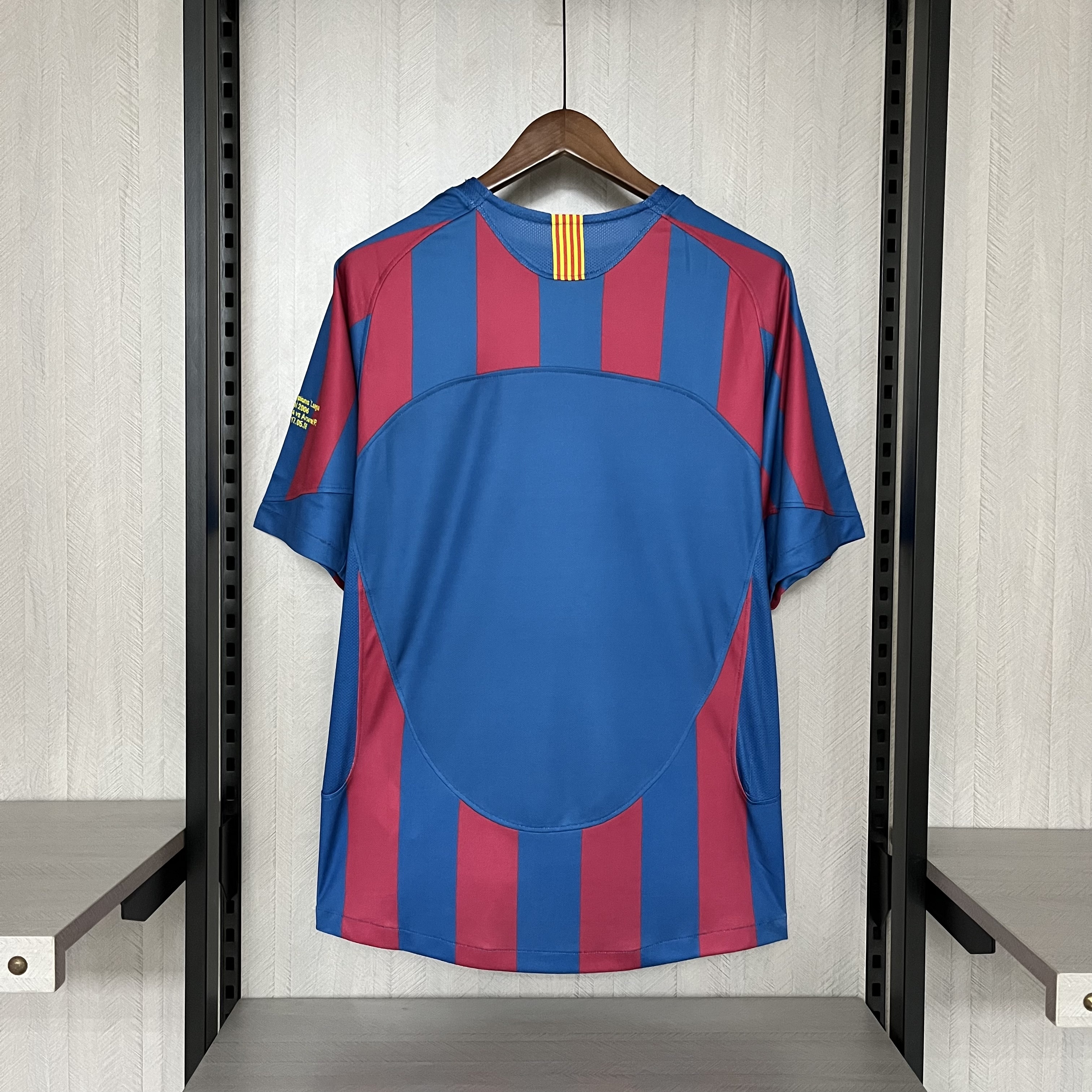 Barcelona 2005/06 Men's Retro Champions League Edition Jersey