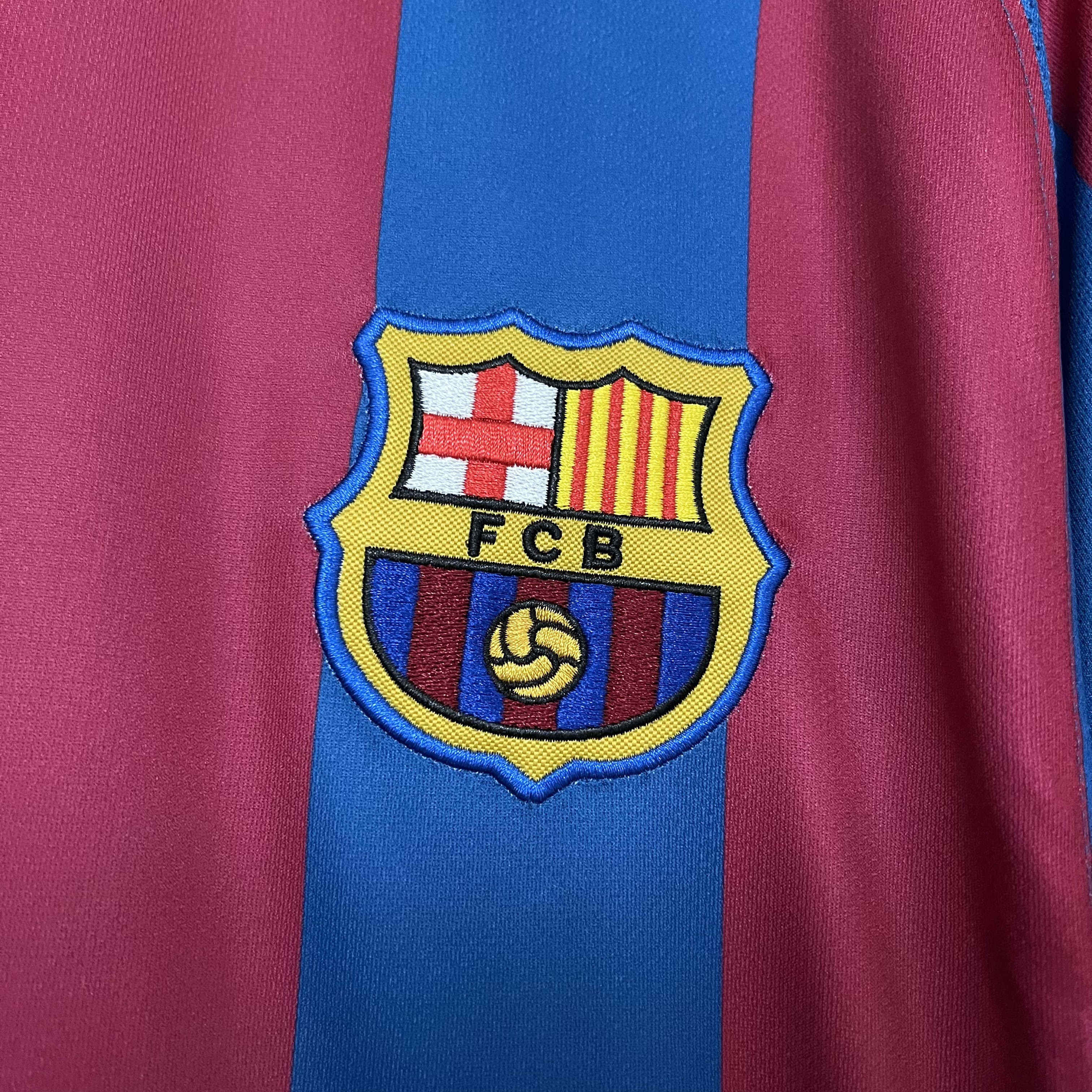 Barcelona 2005/06 Men's Retro Champions League Edition Jersey