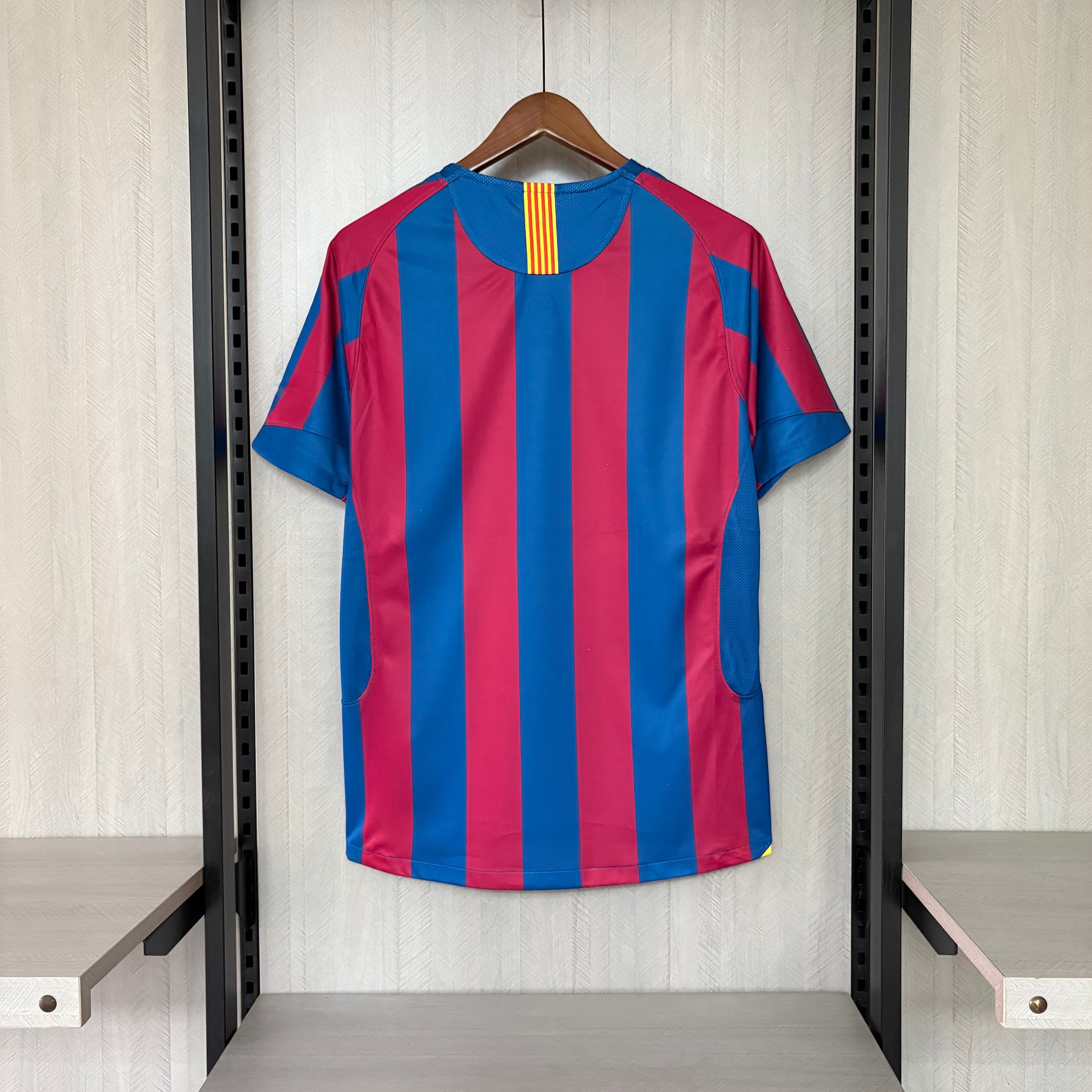 Barcelona 2005/06 Men's Retro Home Jersey