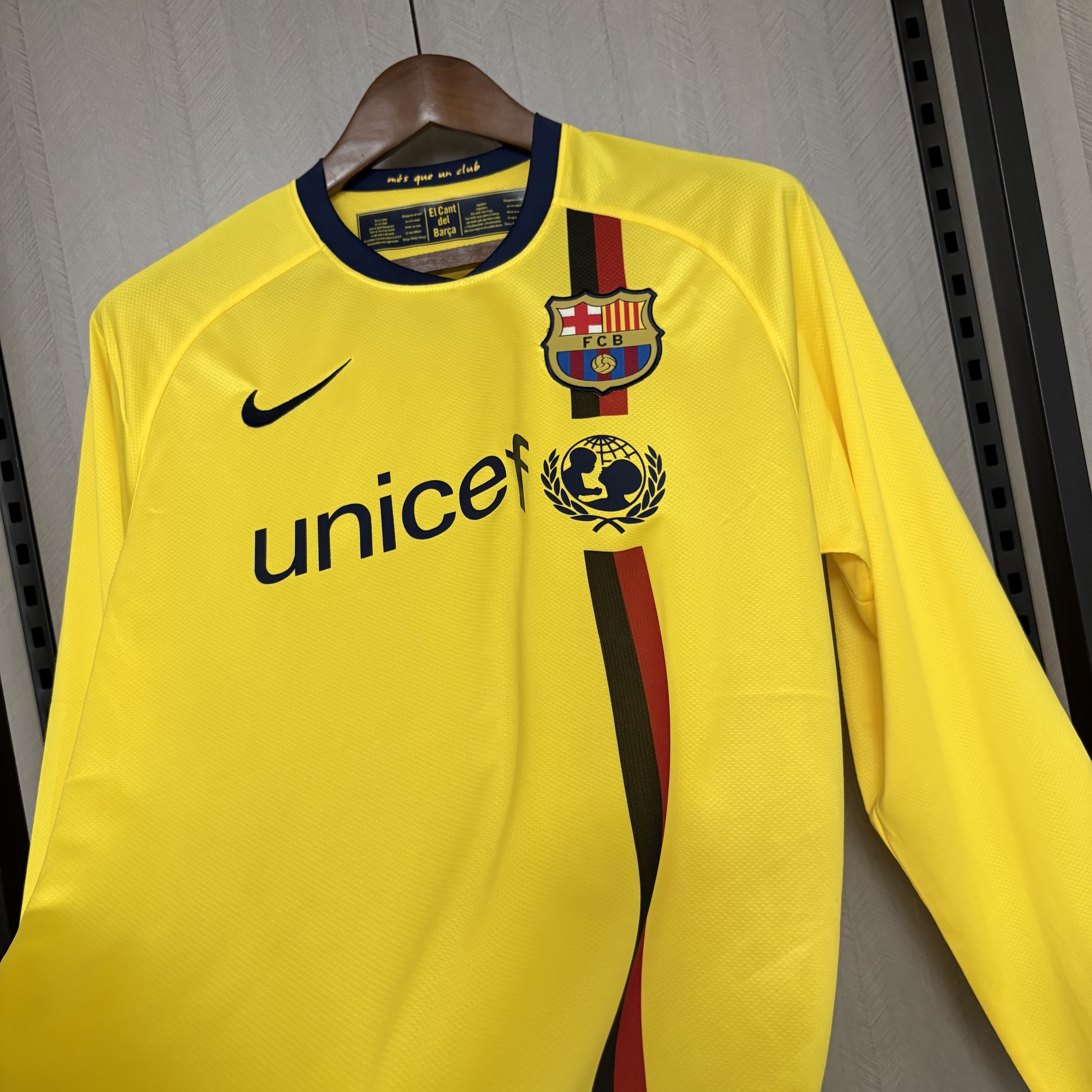 Barcelona 2008/09 Men's Retro Long Sleeve Away Jersey