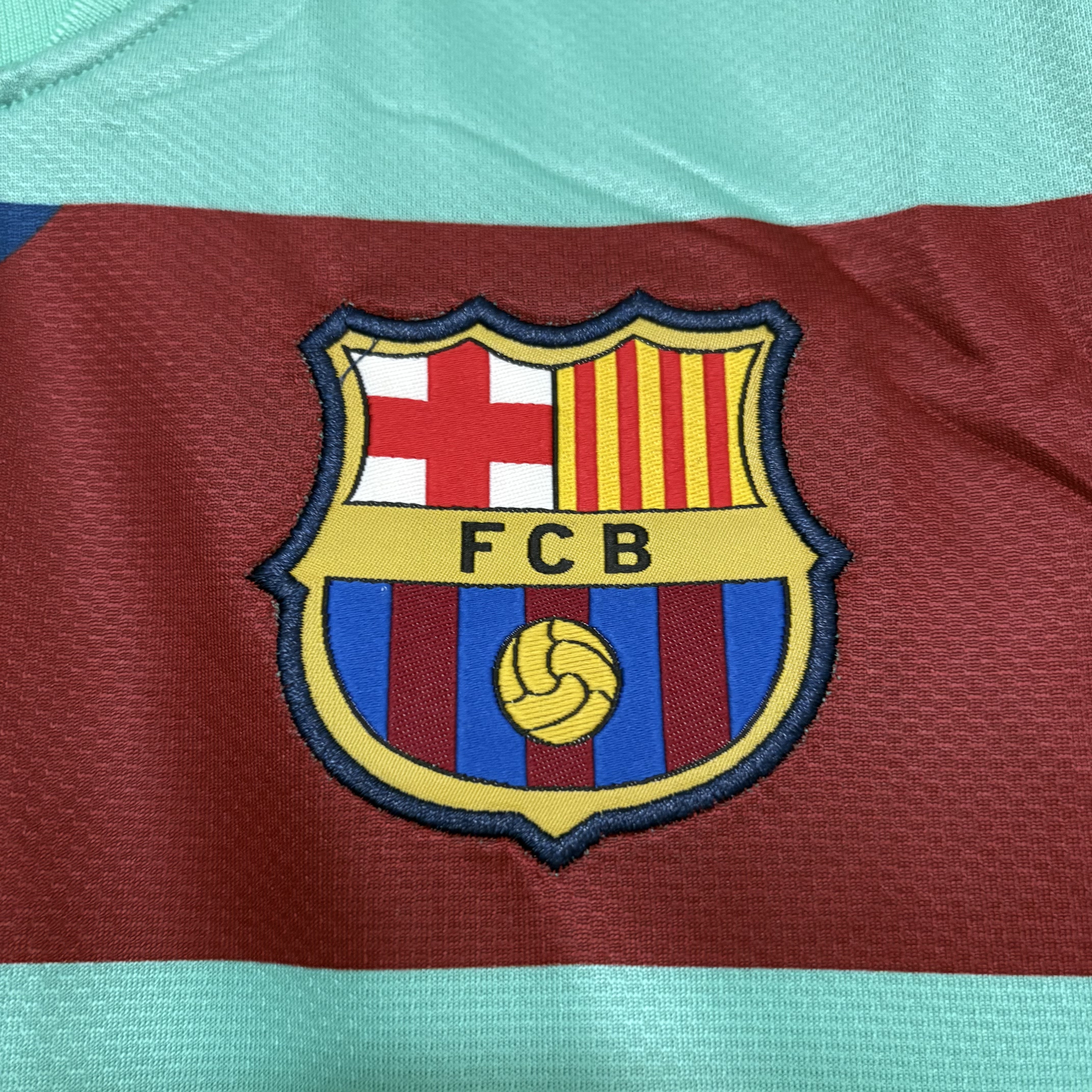 Barcelona 2010/11 Men's Retro Away Design 2 Jersey
