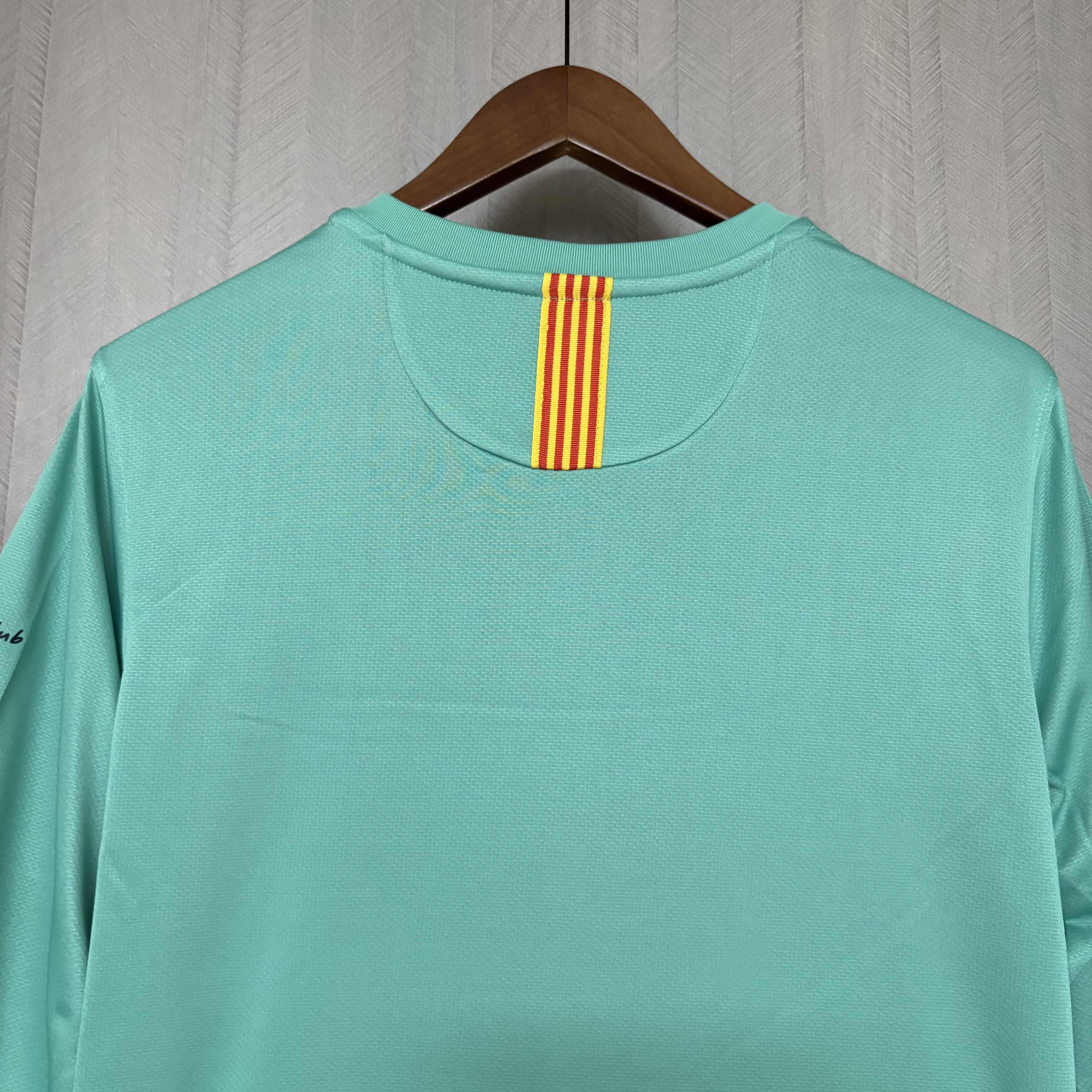 Barcelona 2010/11 Men's Retro Long Sleeve Away Jersey