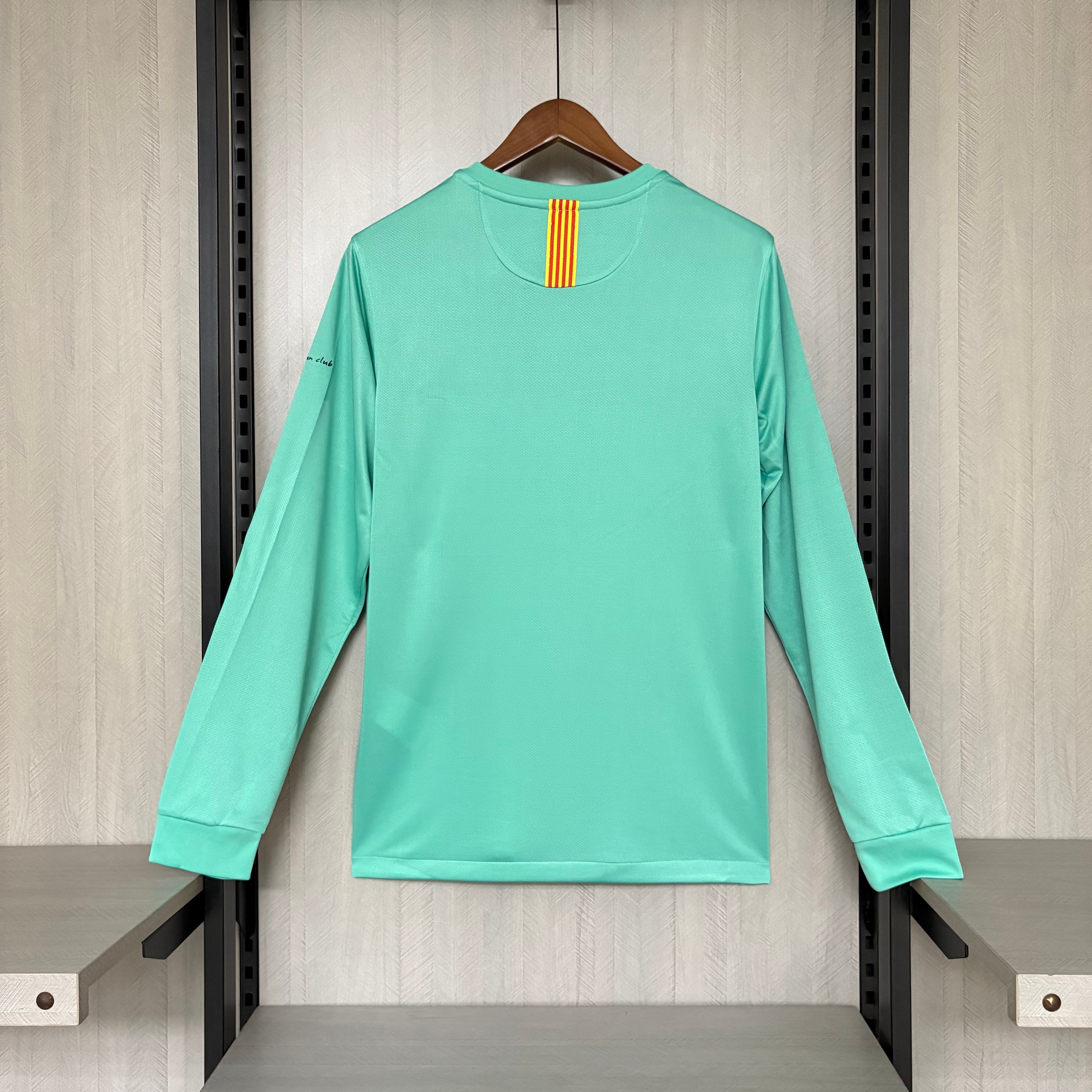 Barcelona 2010/11 Men's Retro Long Sleeve Away Jersey