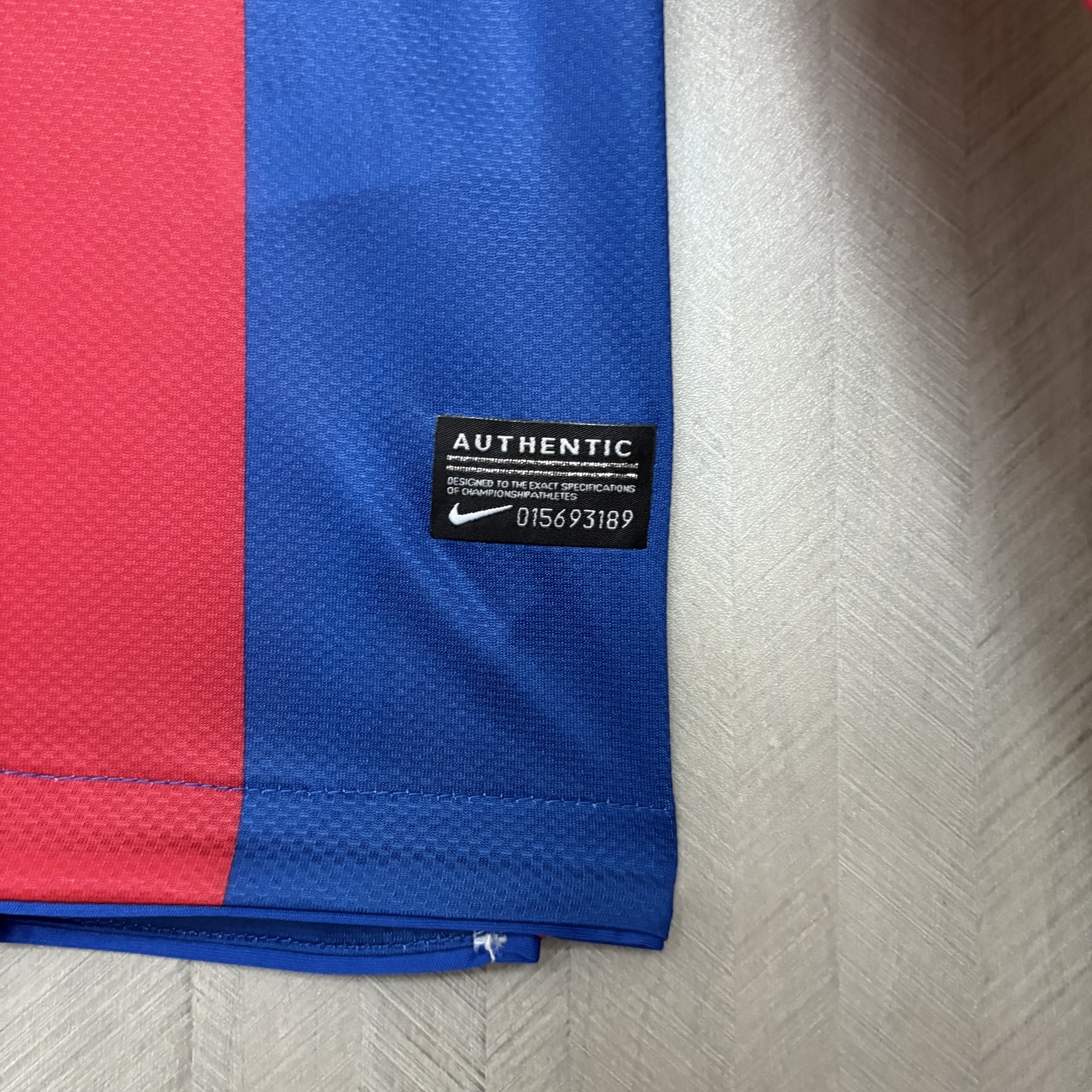Barcelona 2010/11 Men's Retro Long Sleeve Home Jersey