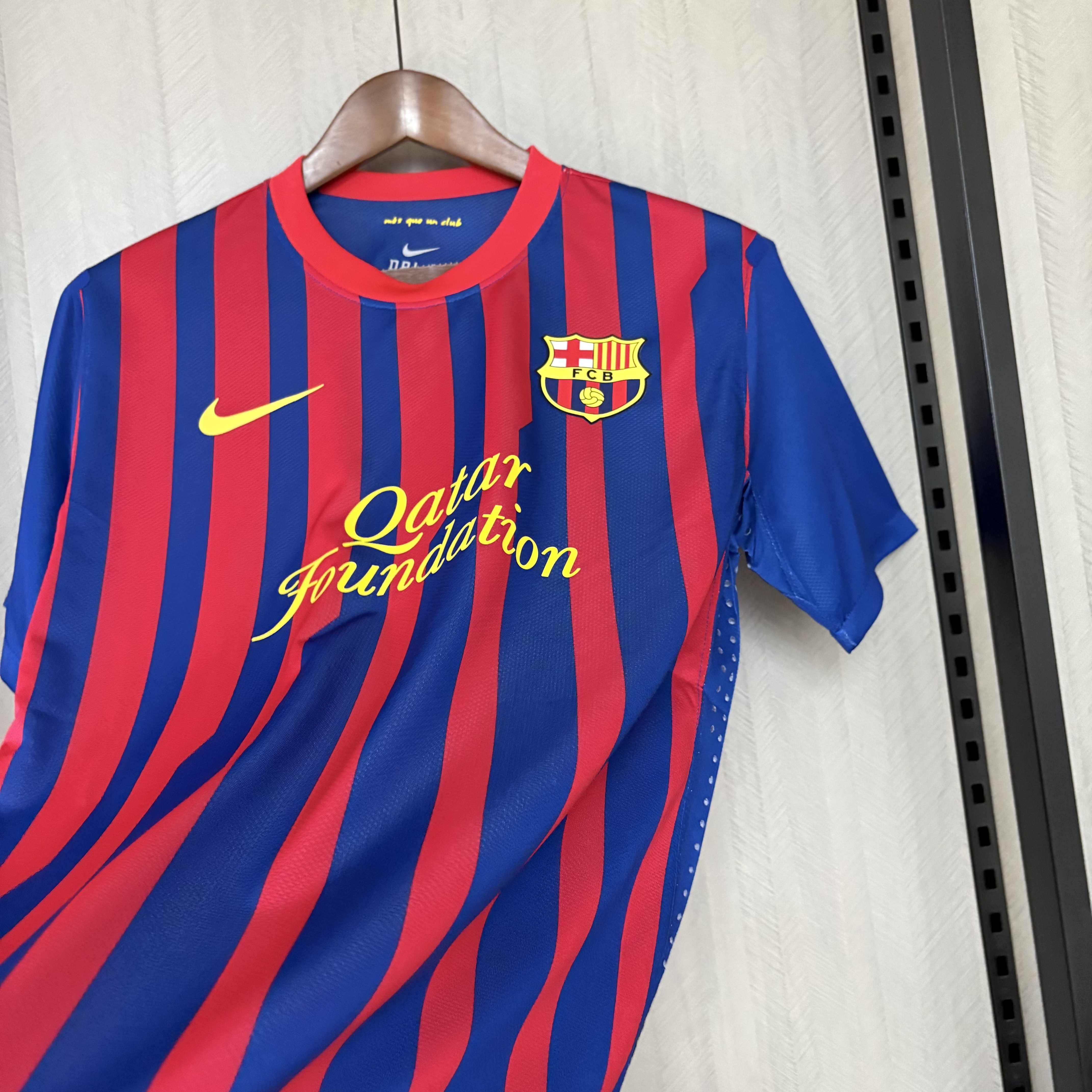 Barcelona 2011/12 Men's Retro Home Jersey