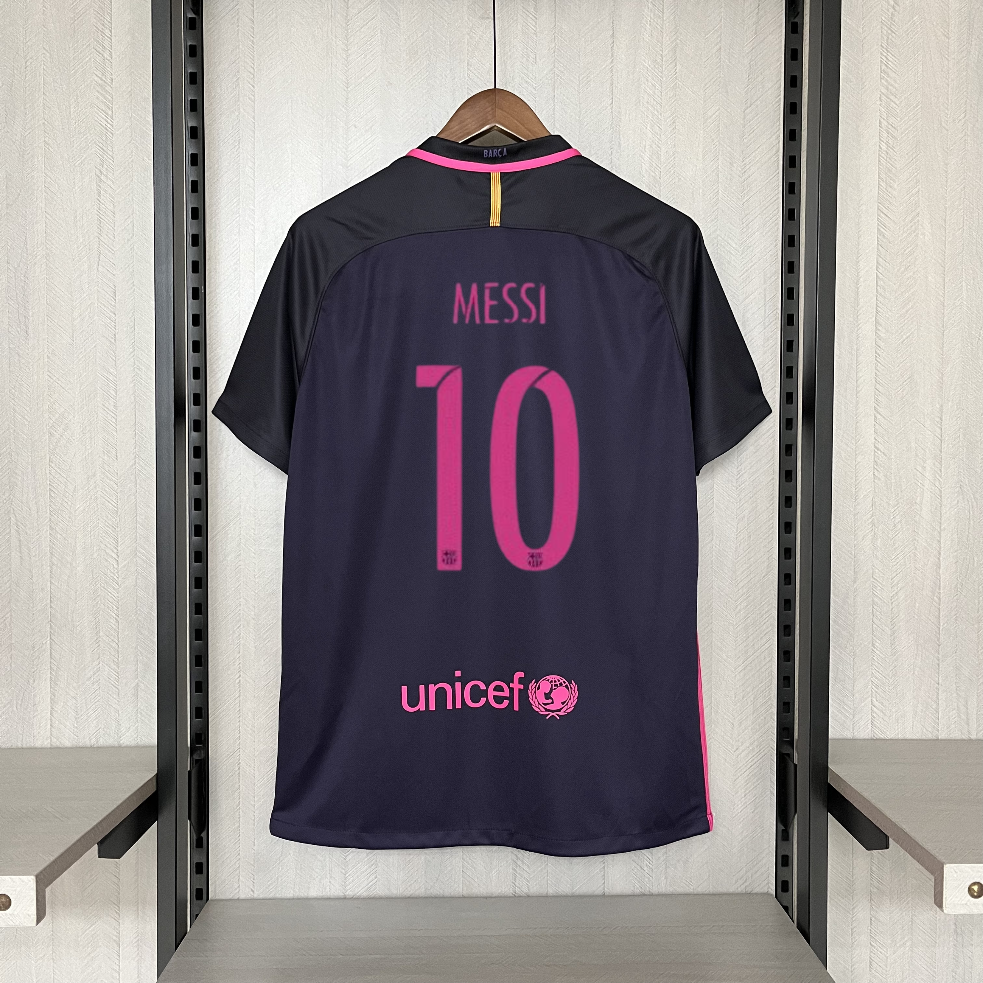 Barcelona 2016/17 Men's Retro Away Jersey