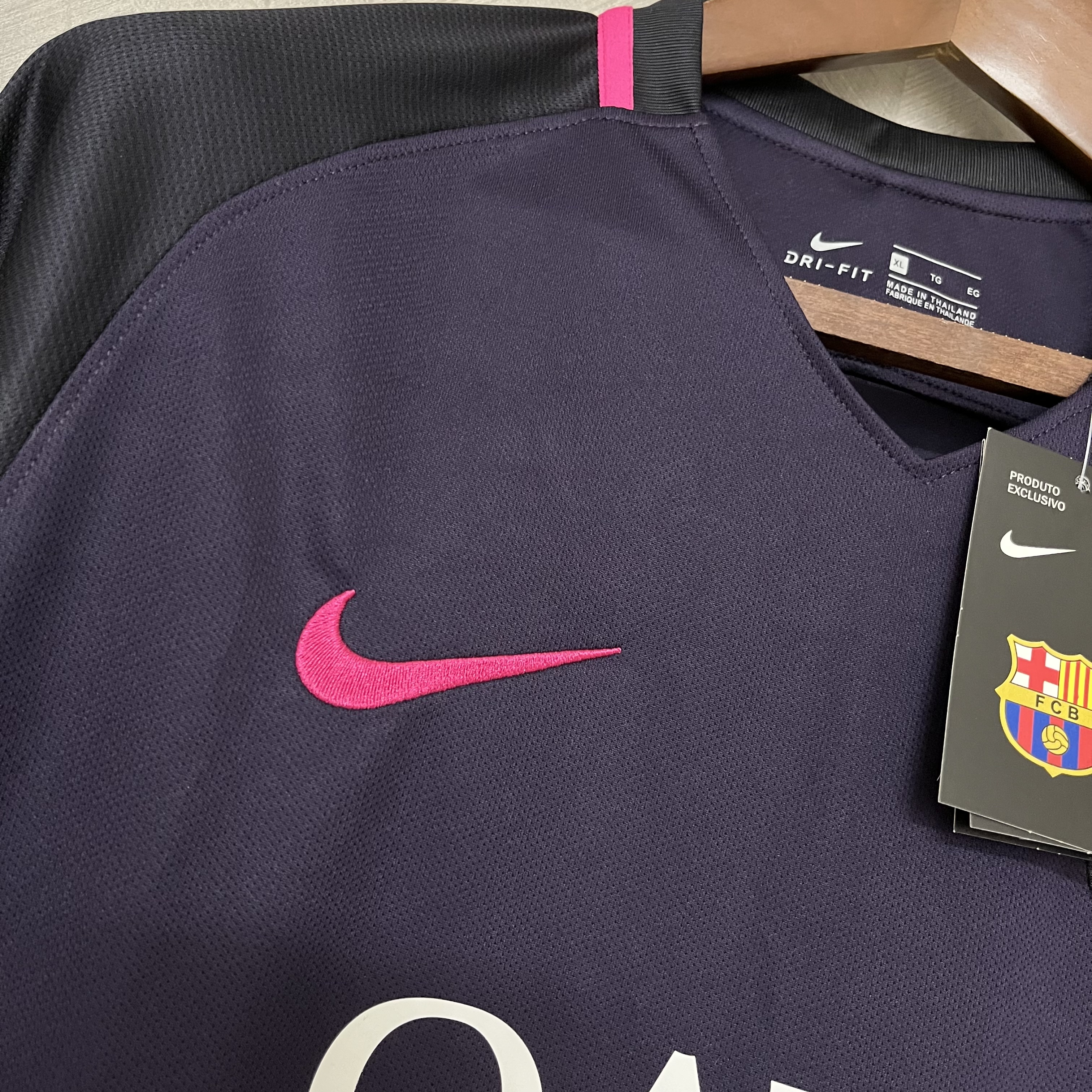Barcelona 2016/17 Men's Retro Away Jersey