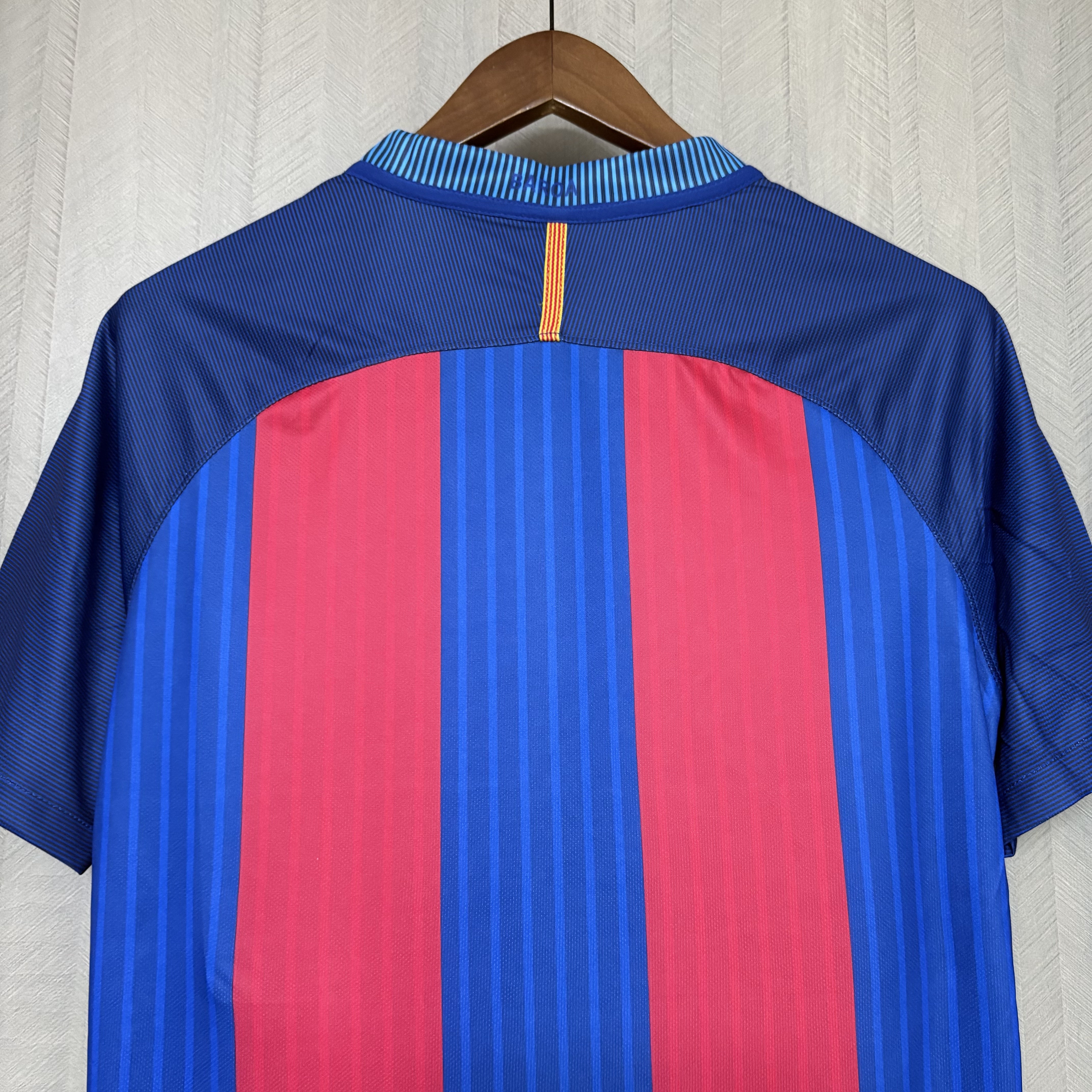 Barcelona 2016/17 Men's Retro Home Design 2 Jersey