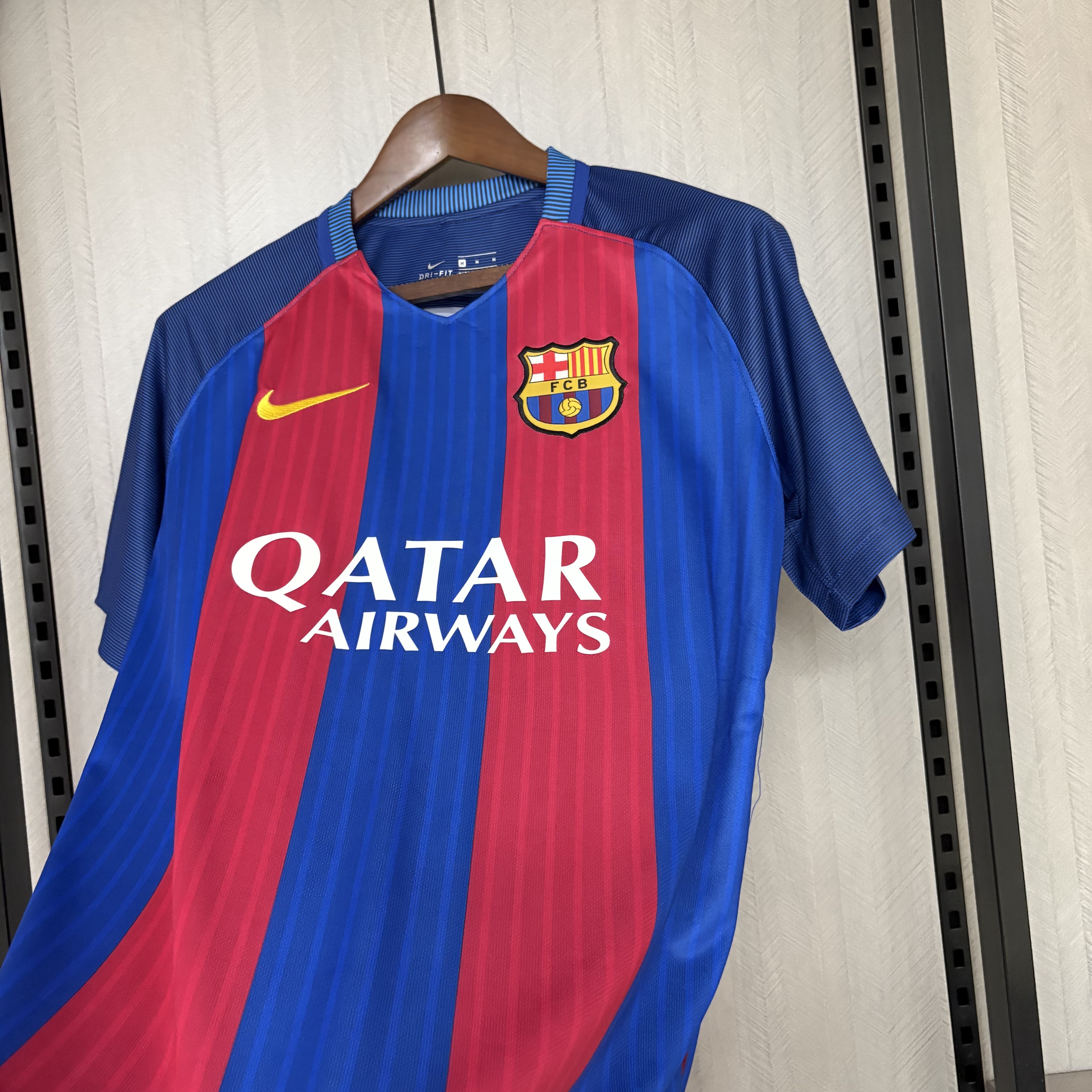 Barcelona 2016/17 Men's Retro Home Jersey