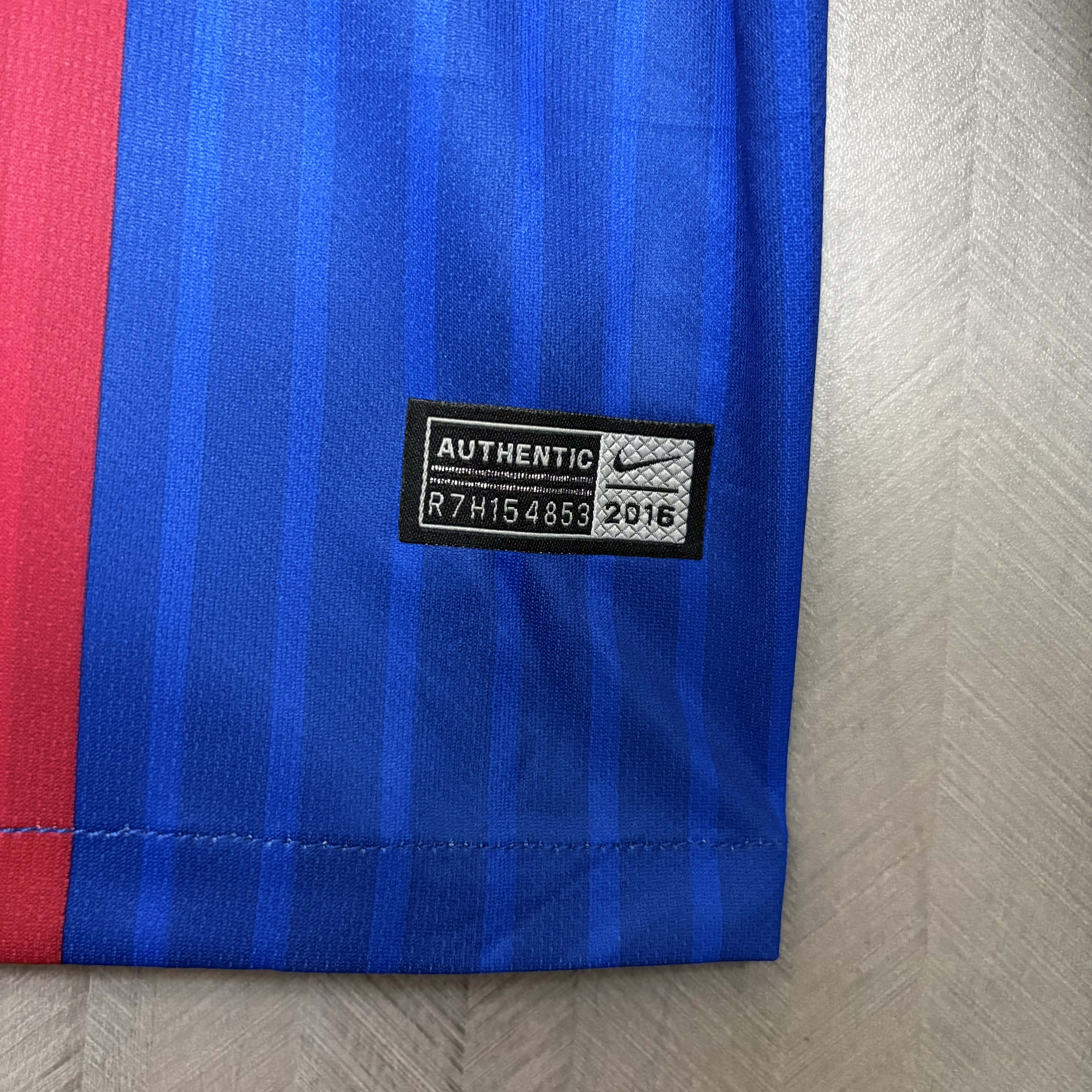 Barcelona 2016/17 Men's Retro Long Sleeve Home Jersey