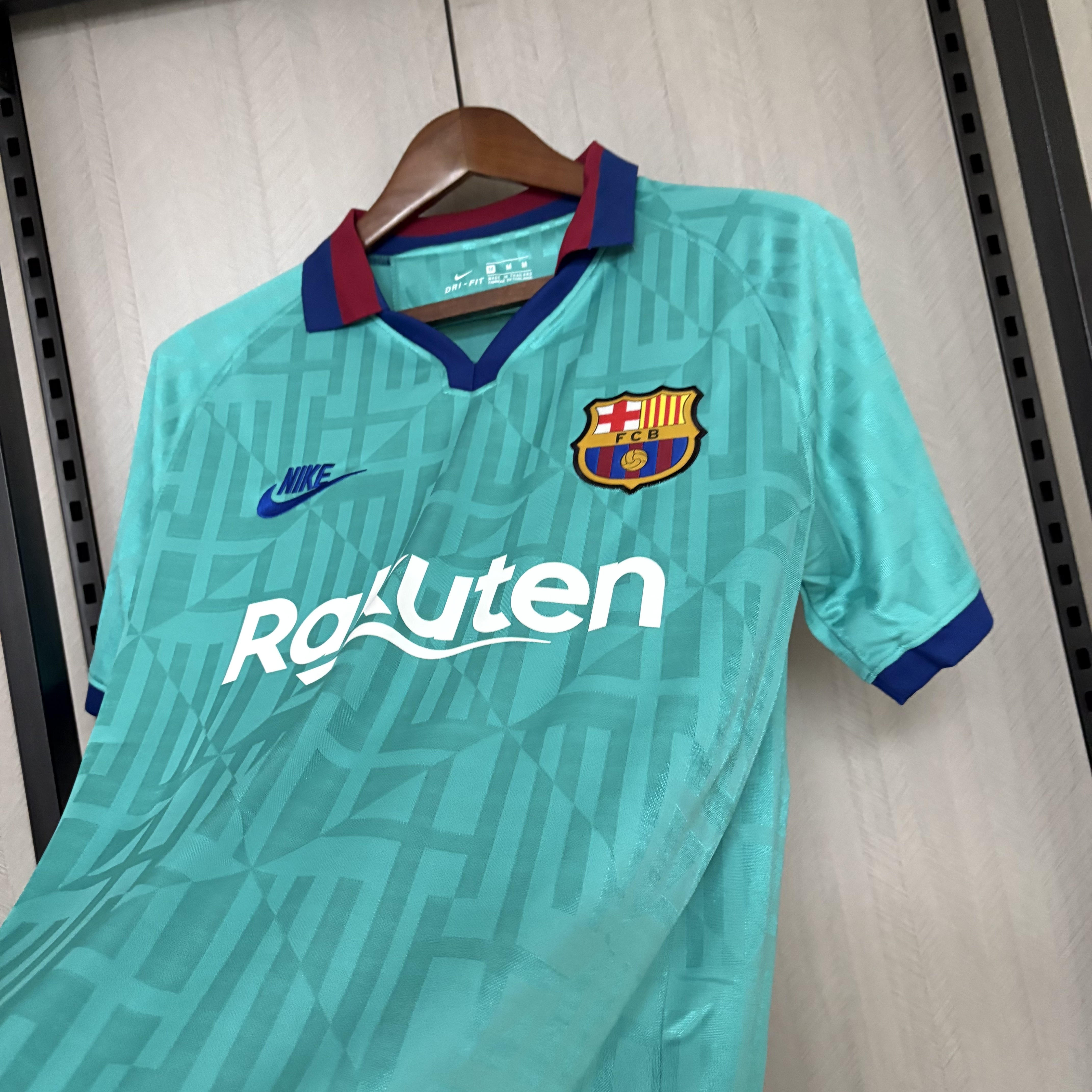 Barcelona 2019/20 Men's Retro Away Jersey
