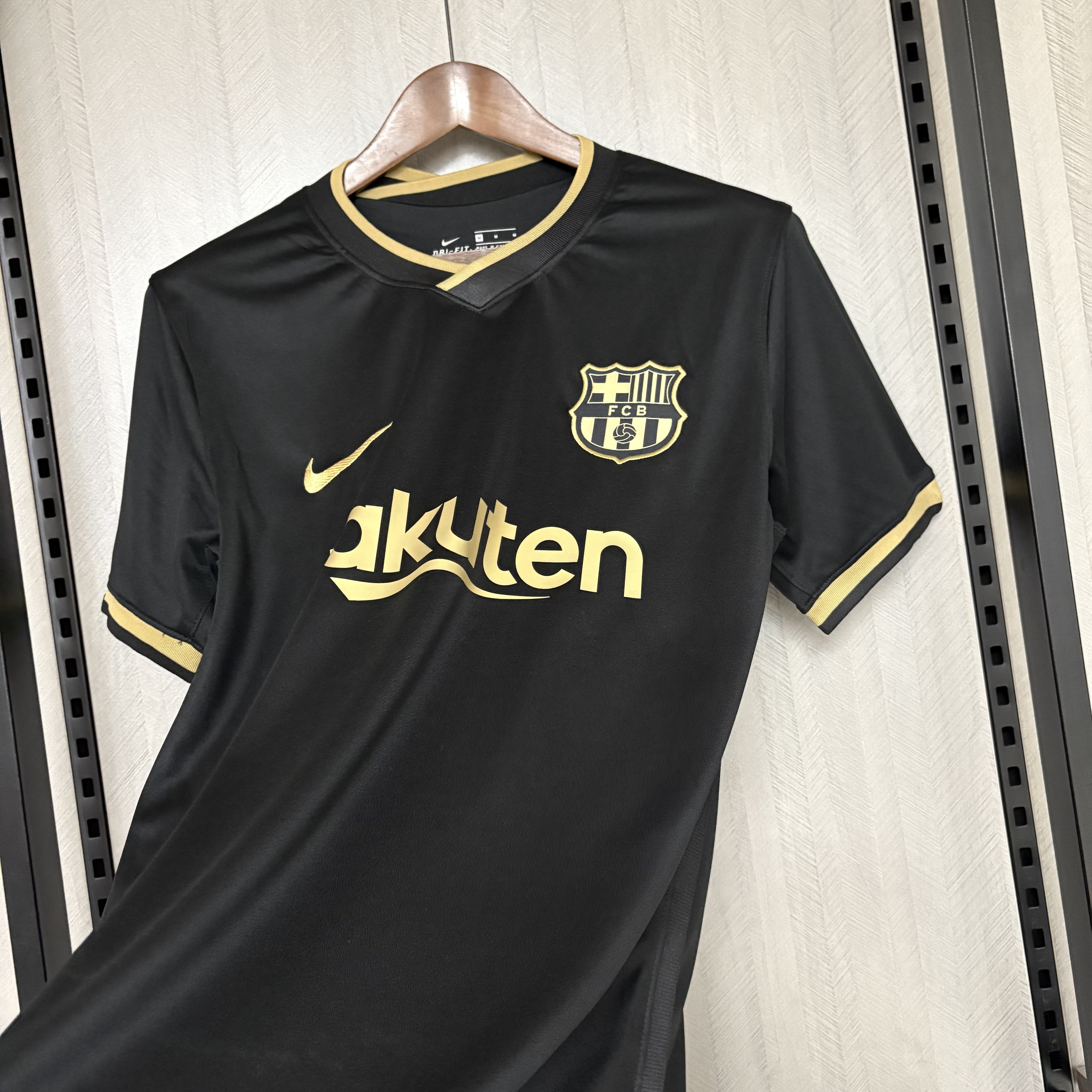 Barcelona 2020/21 Men's Retro Away Jersey